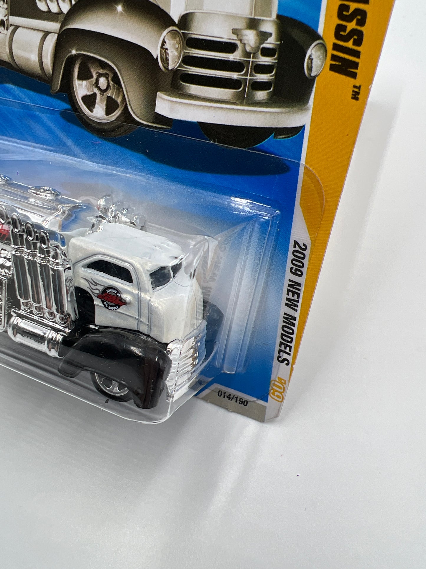 2009 Hot Wheels New Models #14 Fast Gassin White aa4