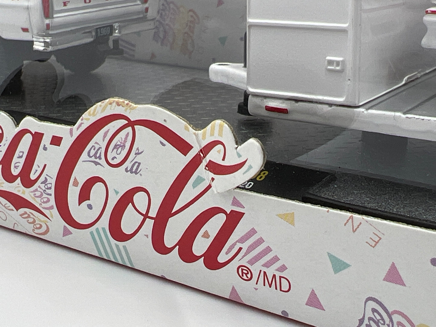 M2 Machines Auto Haulers Coca Cola 1969 Ford F-100 Ranger 4x4 & 1990 Ford Mustang GT TW08