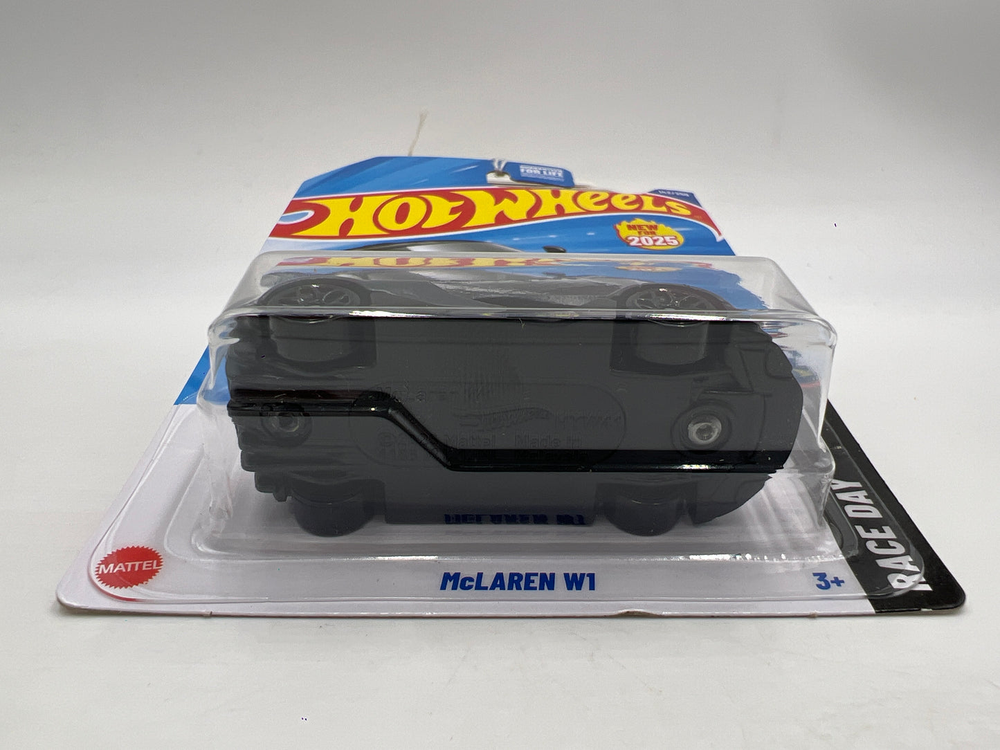 2025 Hot Wheels Q Case Race Day #142 McLaren W1 Gray 103G