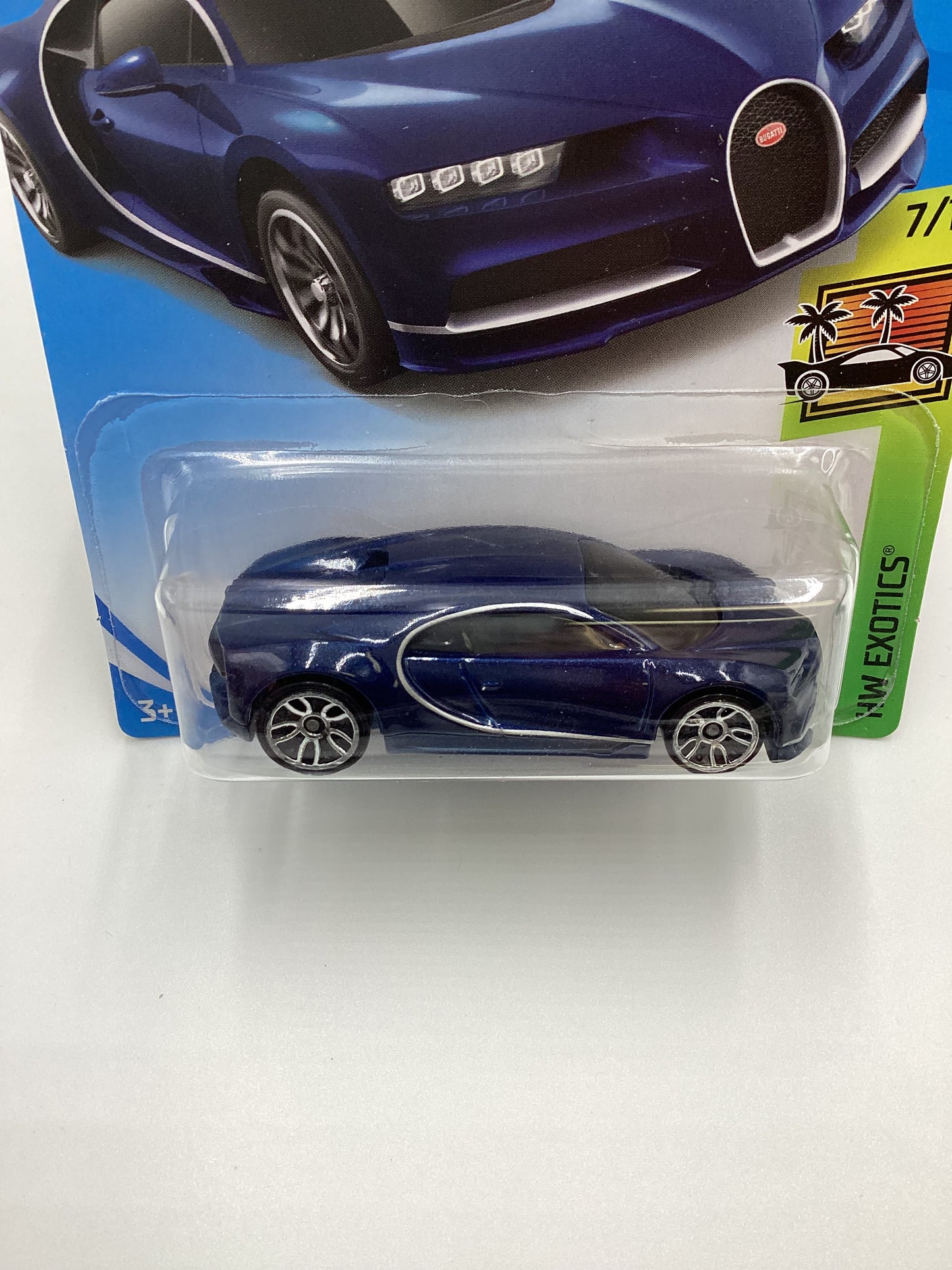 2019 Hot Wheels #236 16 Bugatti Chiron Blue Exclusive Month Card 104A