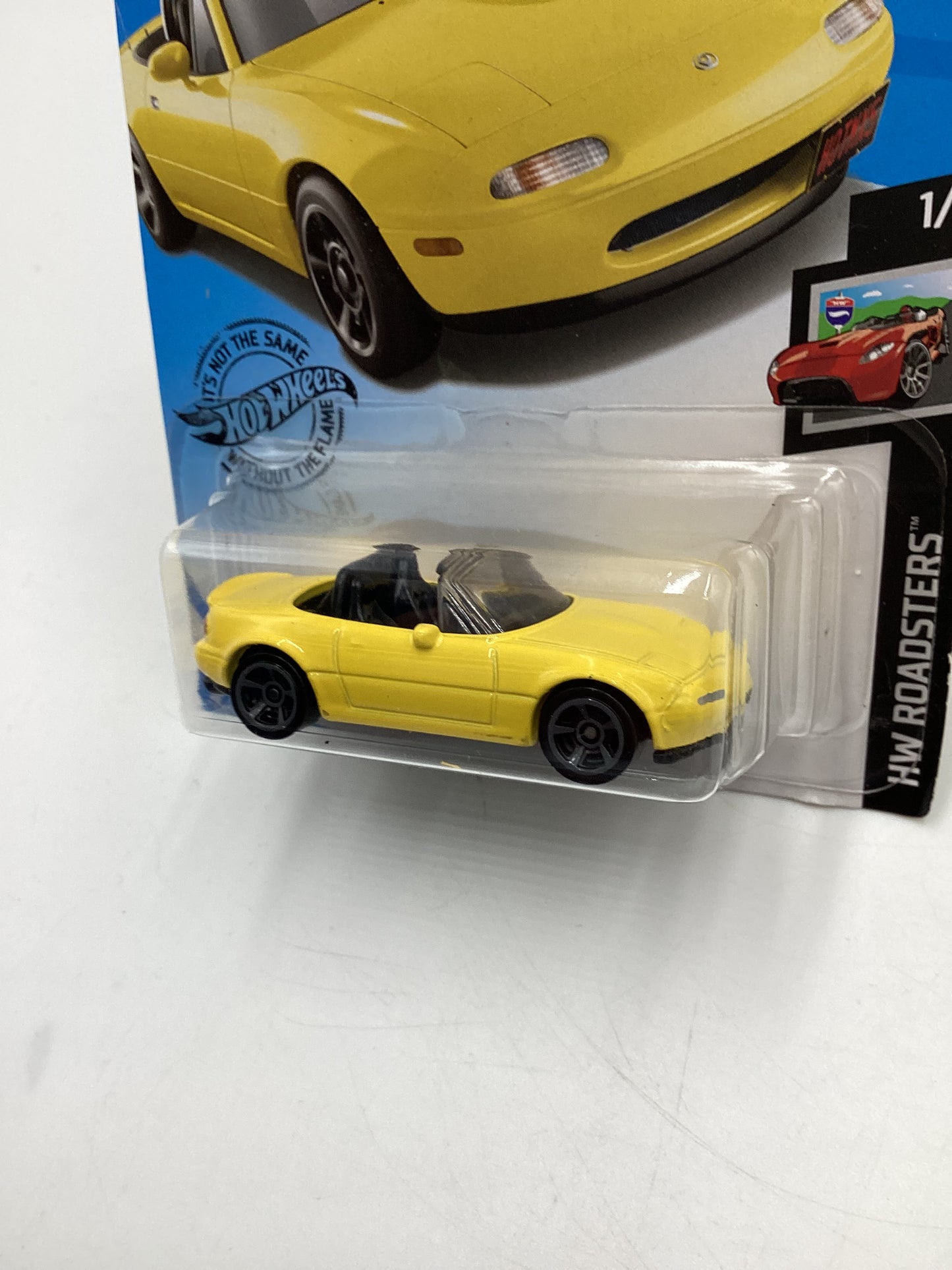 2020 Hot wheels Roadsters  #208 91 Mazda MX-5 Miata Yellow