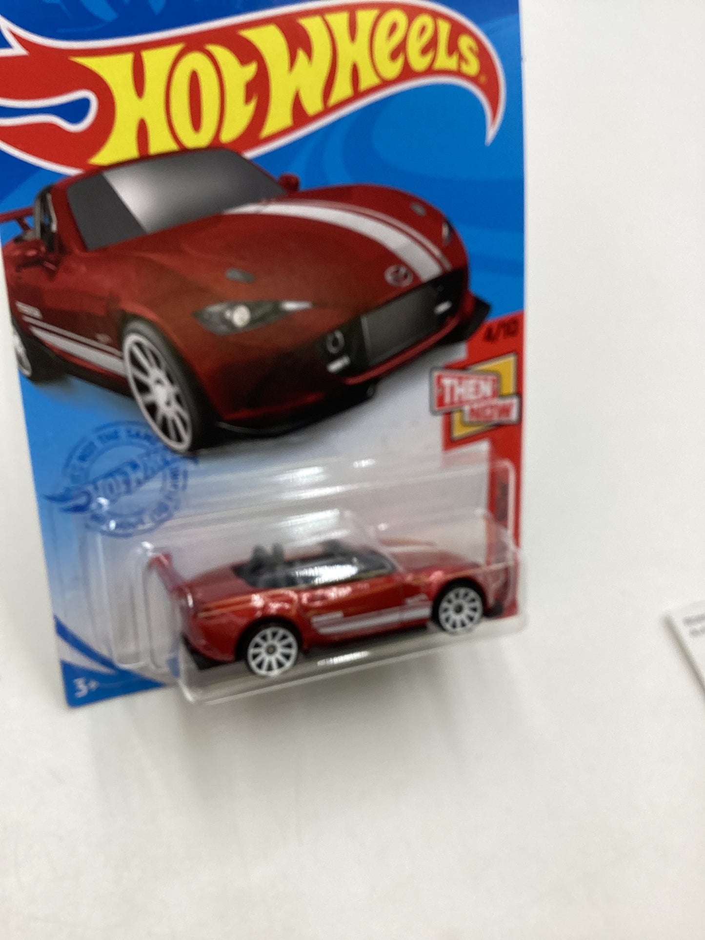 2021 Hot Wheels #129 15 Mazda MX-5 Miata Red Vein 86A