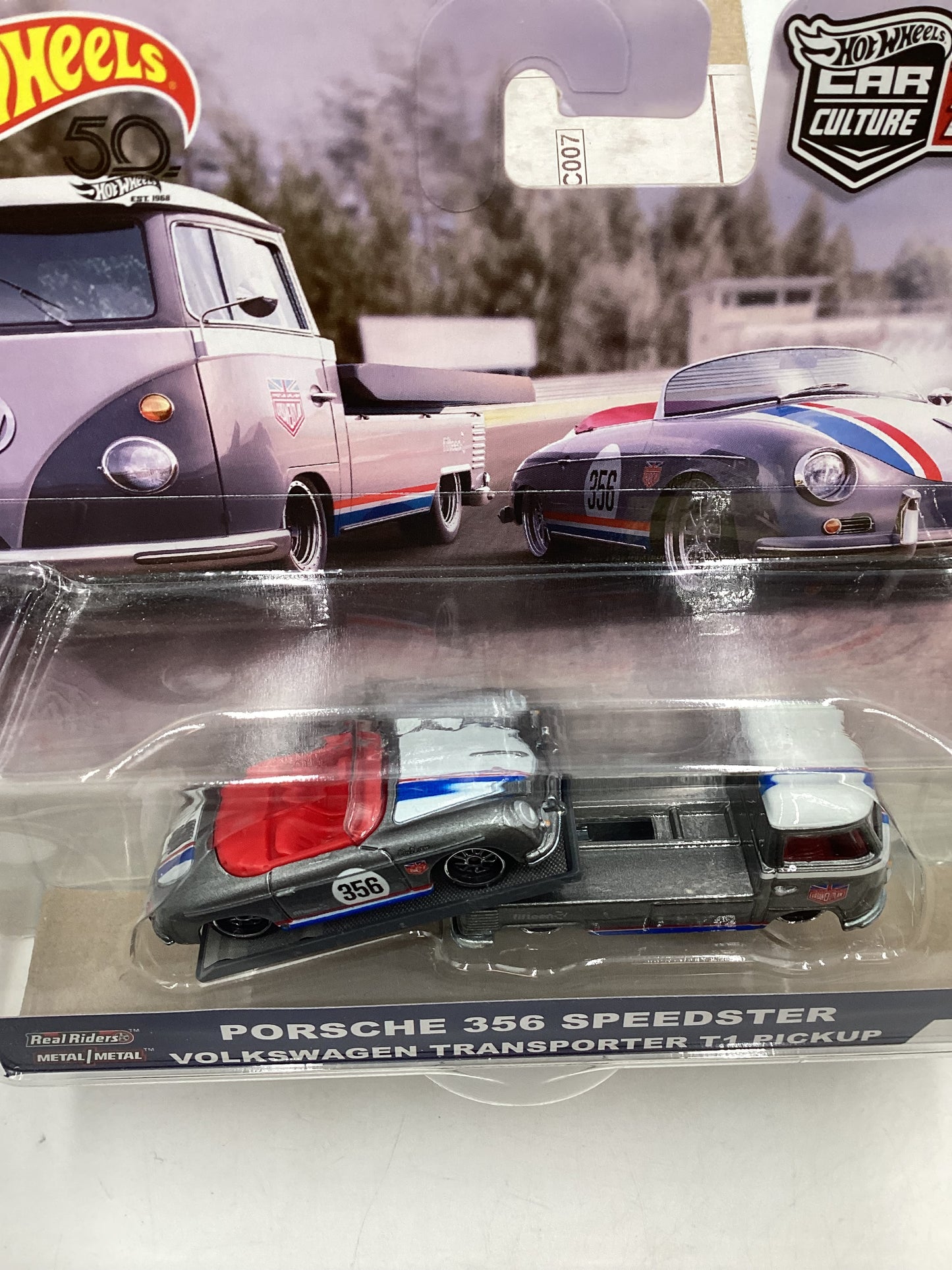 2018 Hot Wheels Team transport #1 Porsche 356 Speedster & Volkswagen Transporter T1 Pickup with Protector