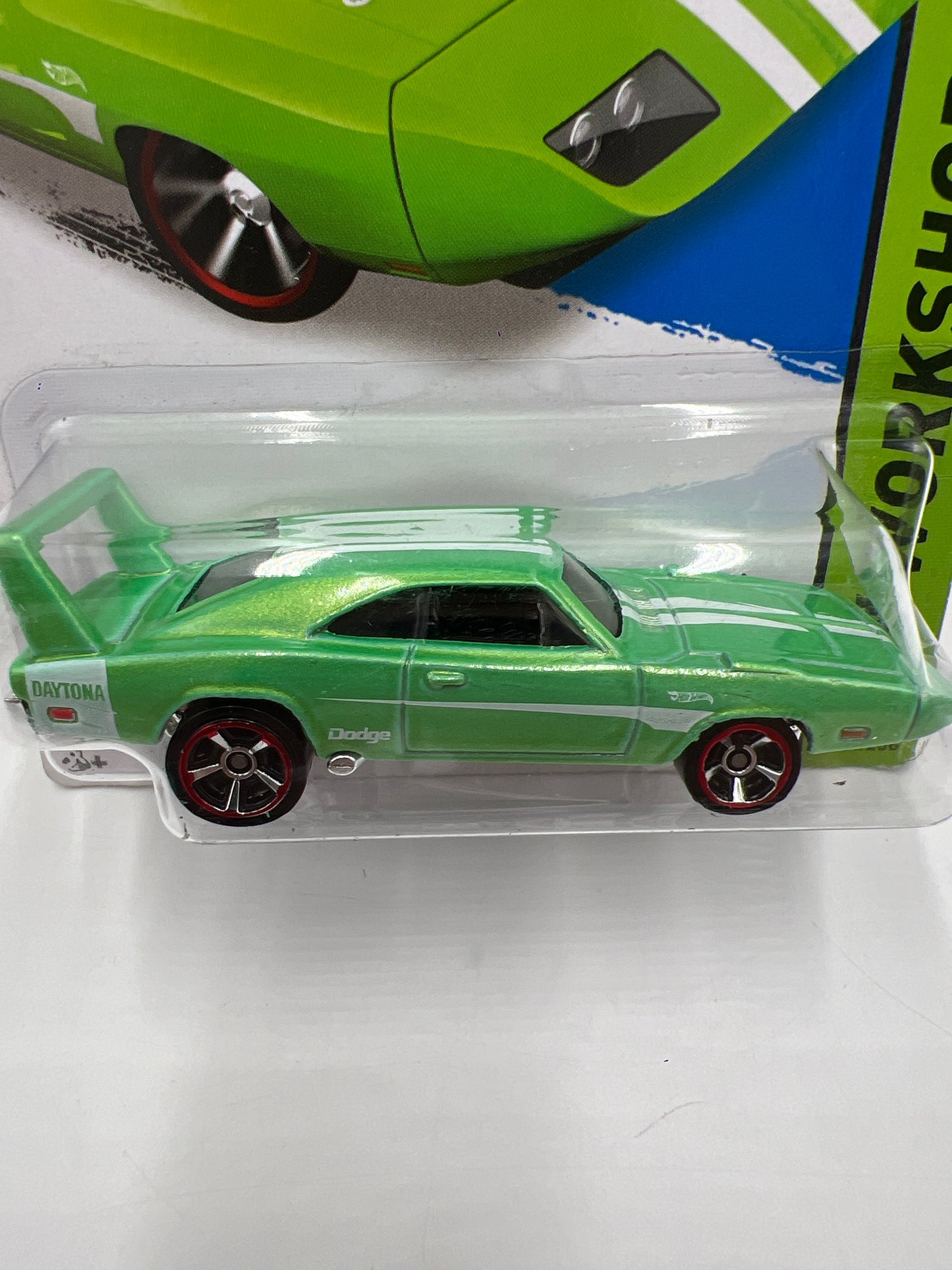 2014 Hot Wheels Workshop #234 69 Dodge Charger Daytona Green 40C