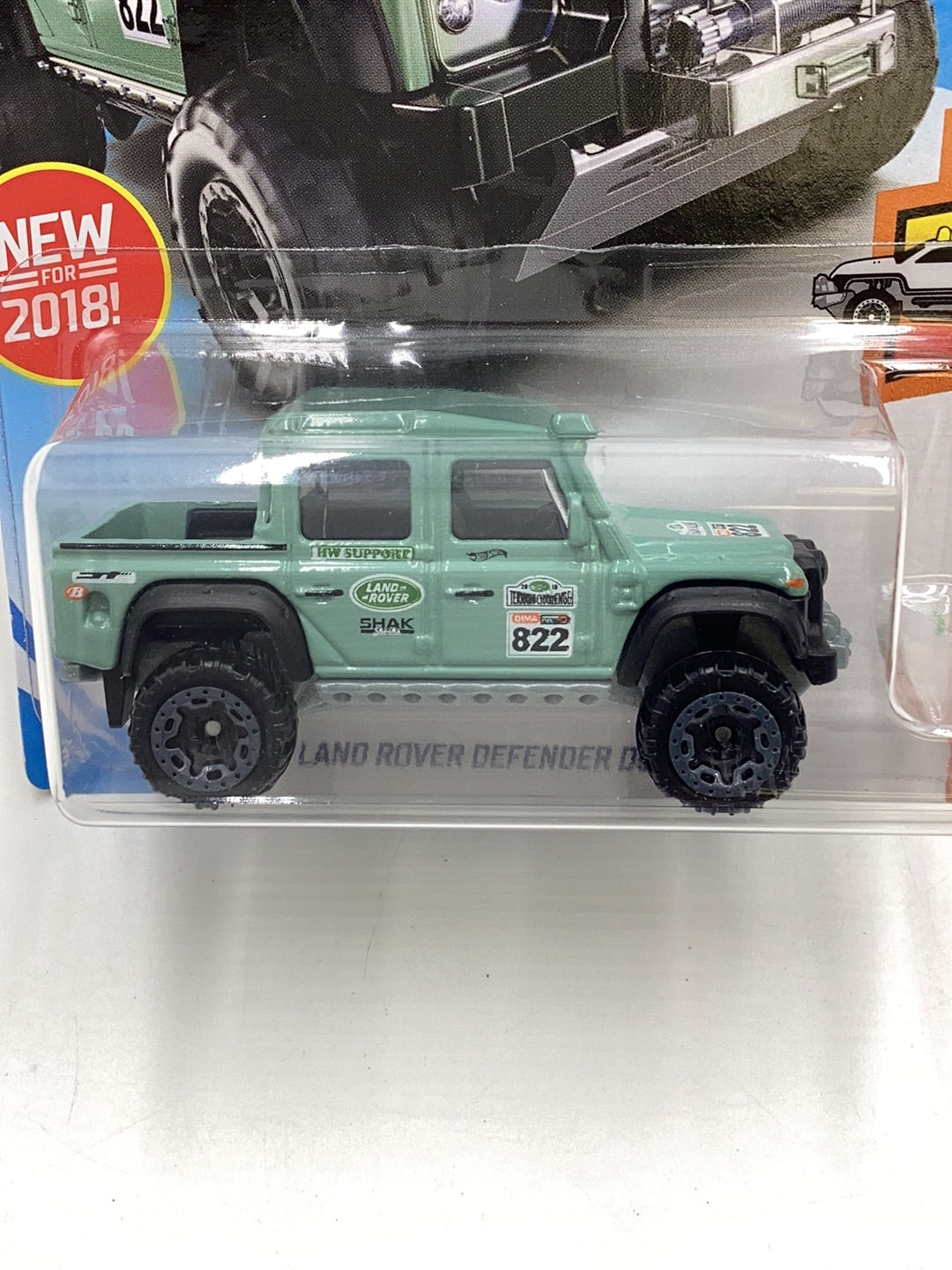 2018 Hot wheels #158 ‘15 Land Rover Defender Double Cab 63G