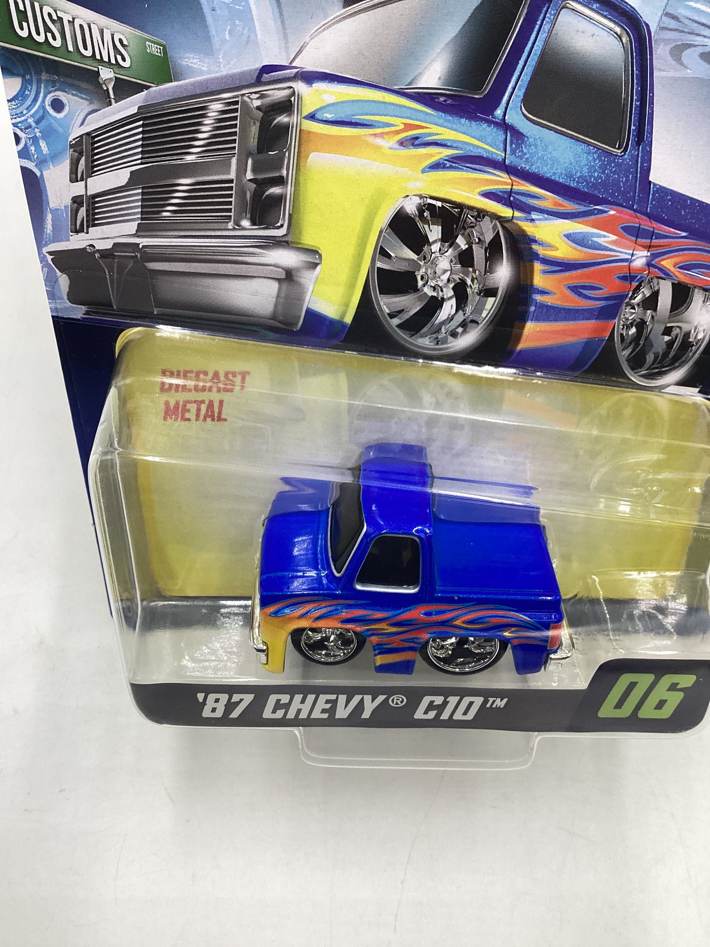 2024 Car Tuned Series 1 #6 87 Chevy C10 185A