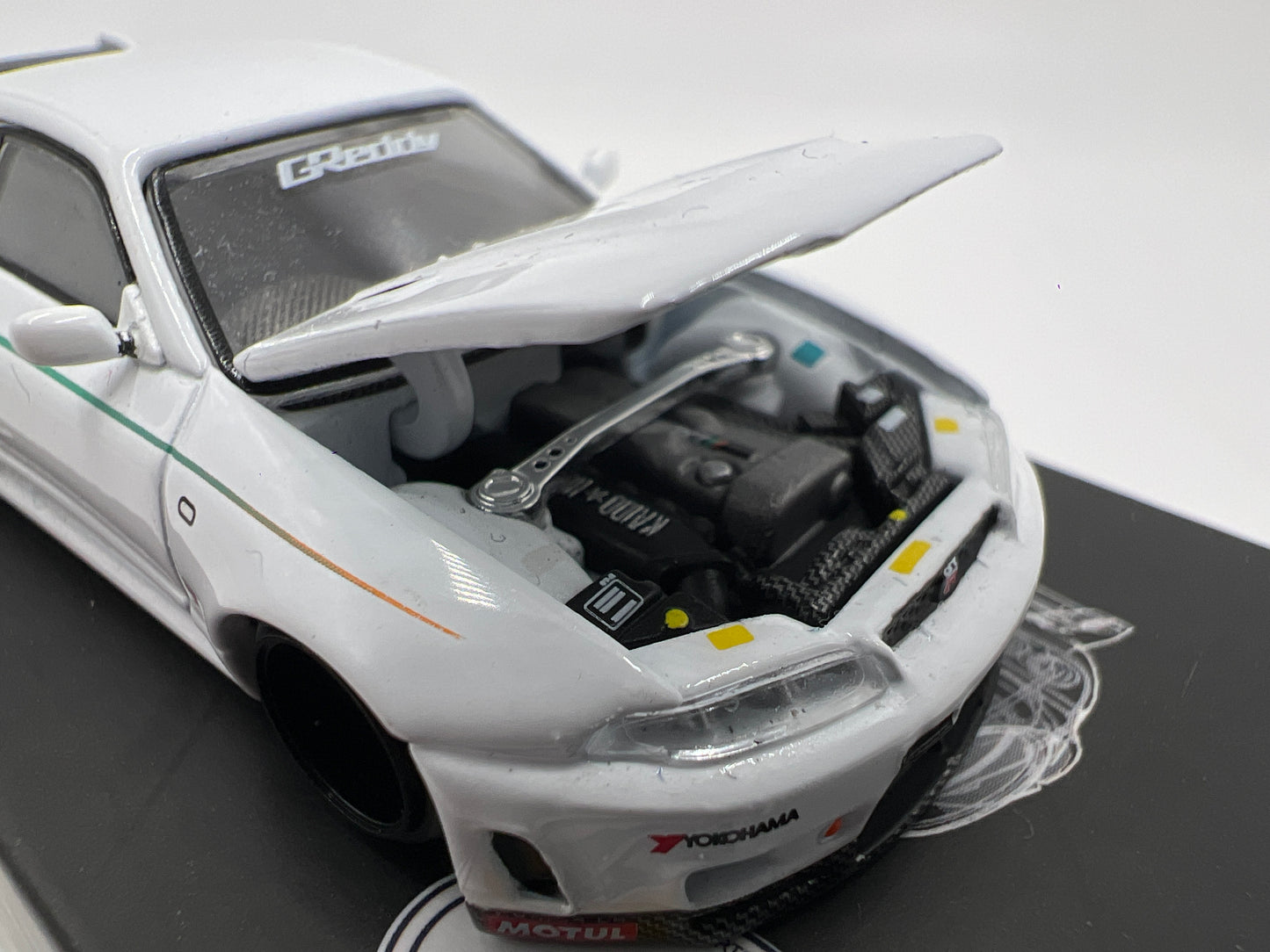 Mini GT Kaido House #113 Nissan Skyline GT-R R33 GRreddy GR33 V1 White