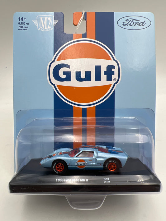 M2 Machines Auto Drivers S07 CHASE 1966 Ford GT40 MK II Gulf