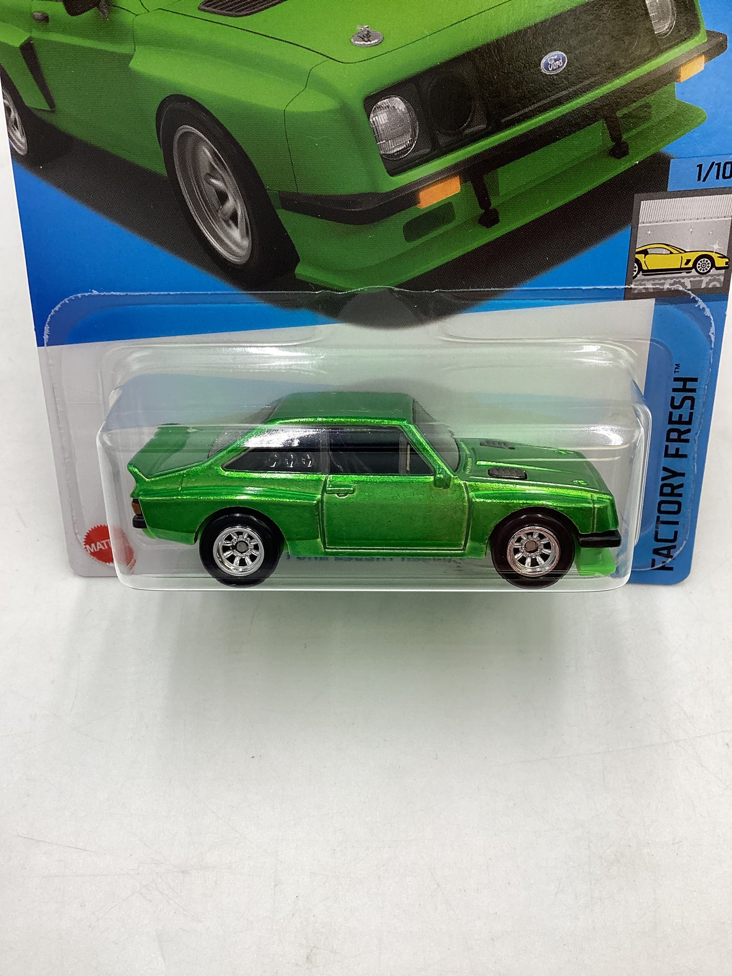 2024 Hot Wheels #23 Ford Escort RS2000 Green Super Treasure Hunt with protector