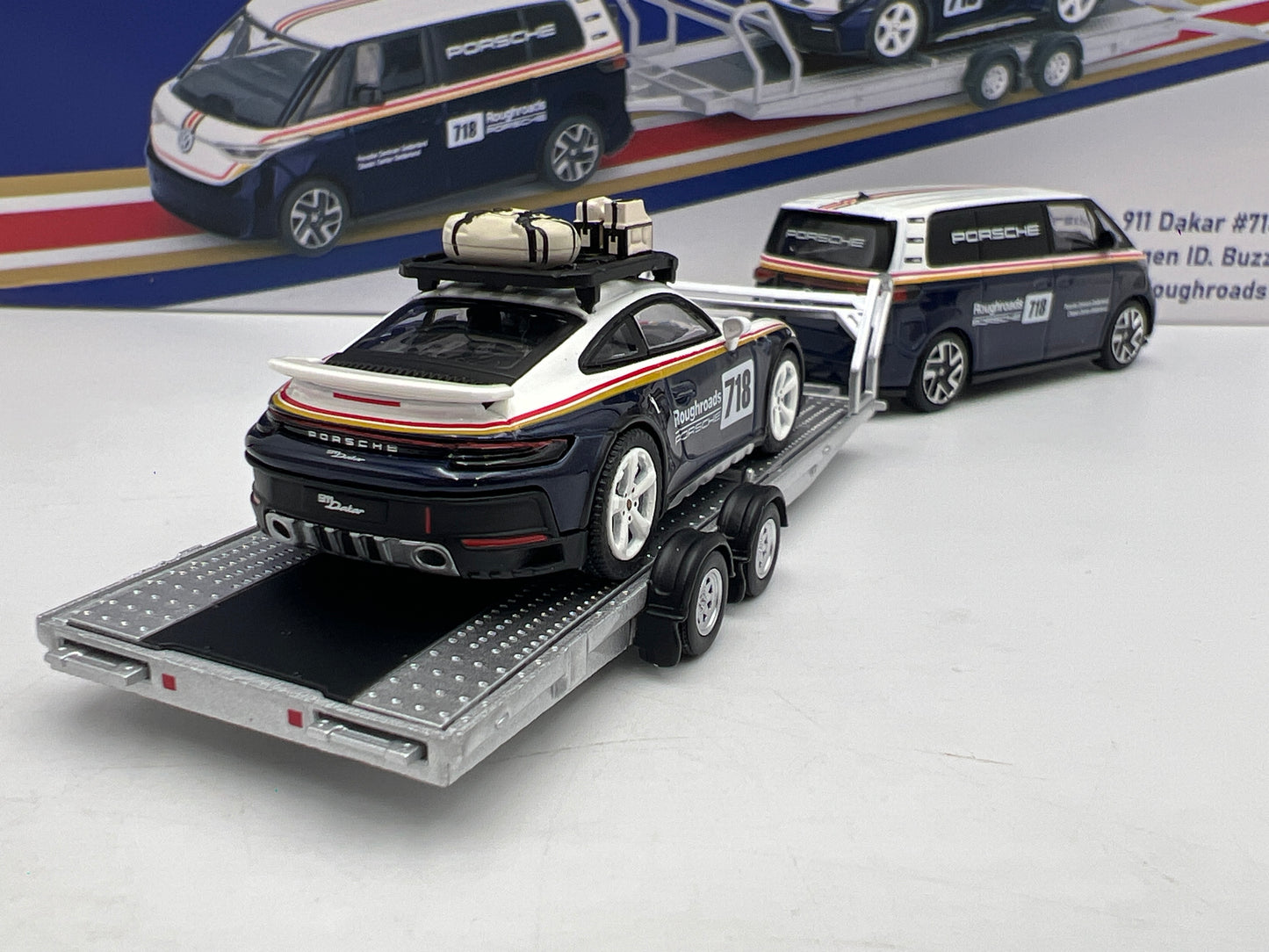 Mini GT #1115 #1117 Porsche Centrum Gelderland Roughroads VW ID Buzz & 911 Dakar Set