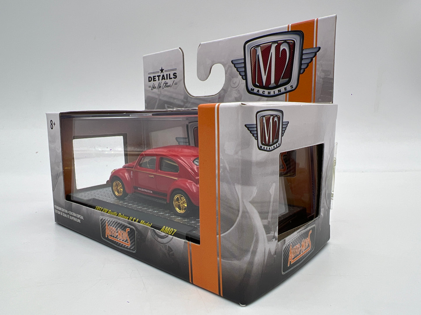 M2 Machines AM07 Auto Mods CHASE 1953 VW Beetle Deluxe USA Model Red