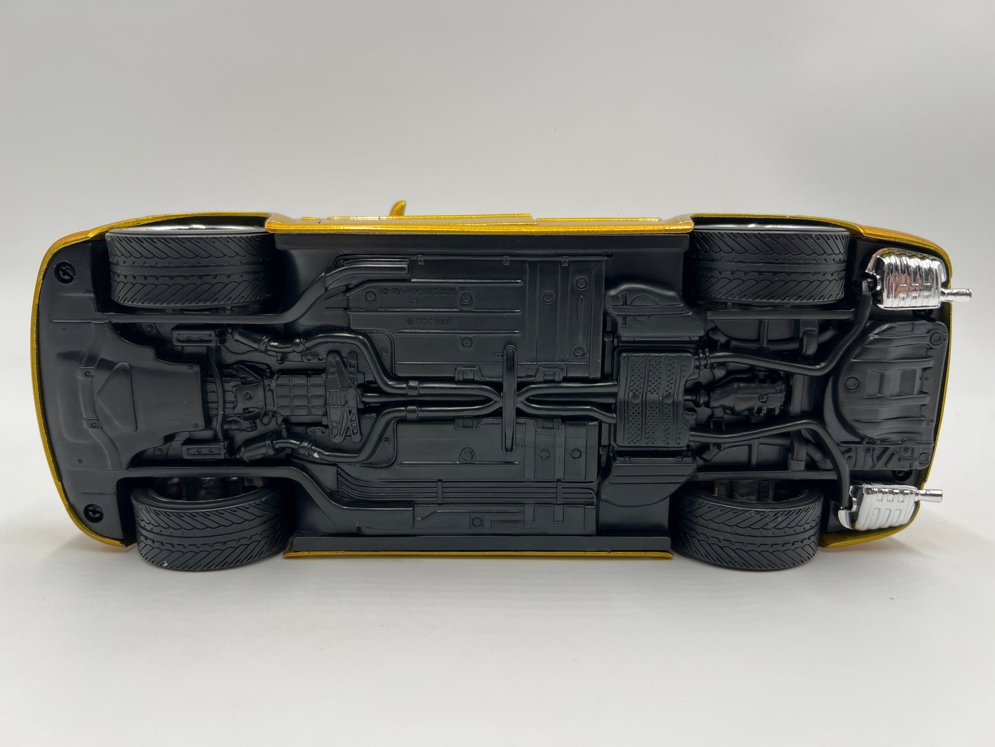 Revell 1/24 Scale Dodge Magnum R/T Gold Loose