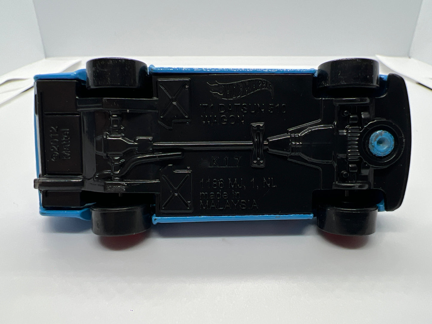 Hot Wheels 1/64 Mainline 71 Datsun 510 Wagon Blue Loose