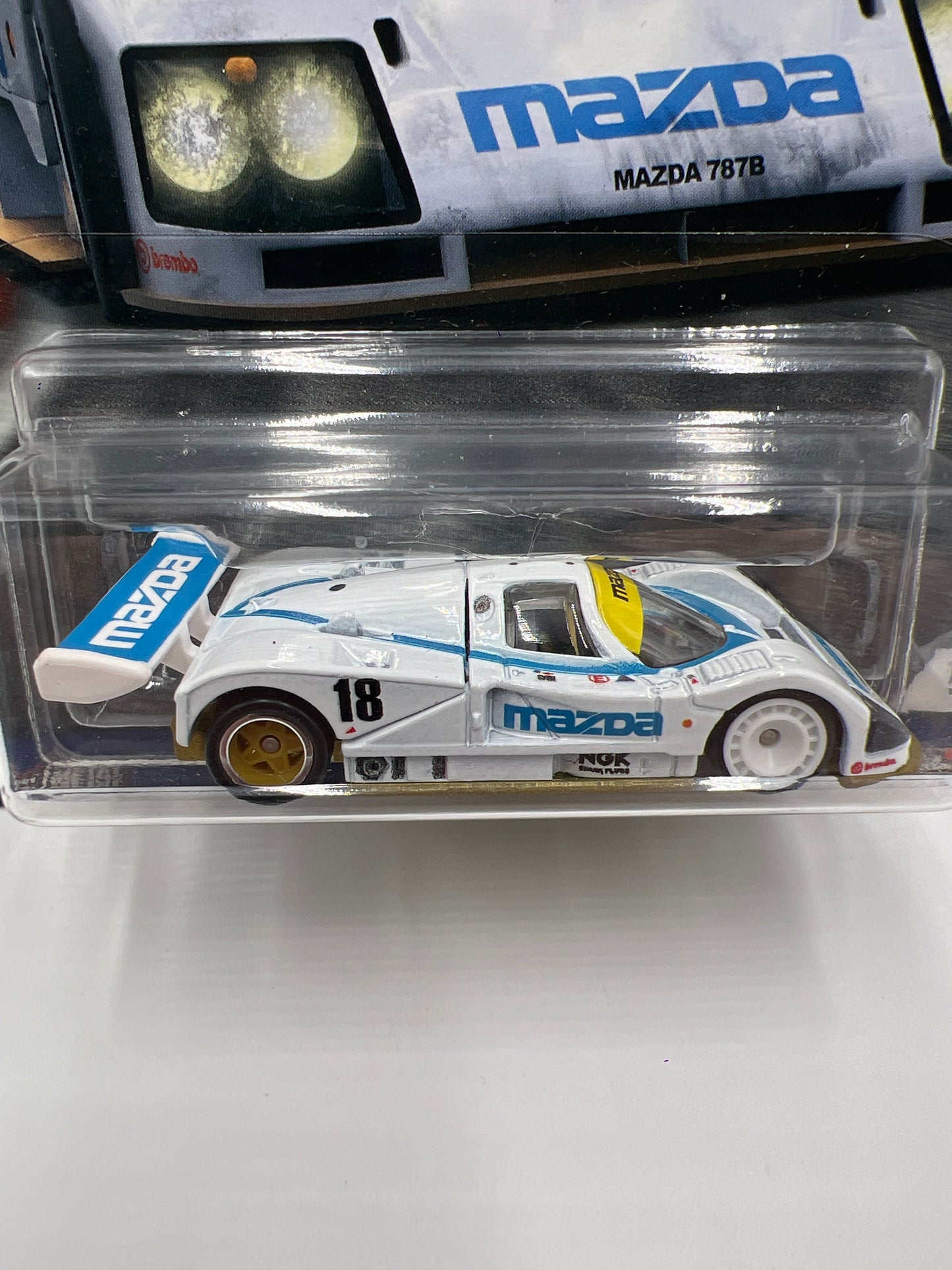 2018 Hot Wheels Car Culture Premium Circuit Legends #5 Mazda 787B White W/Protector
