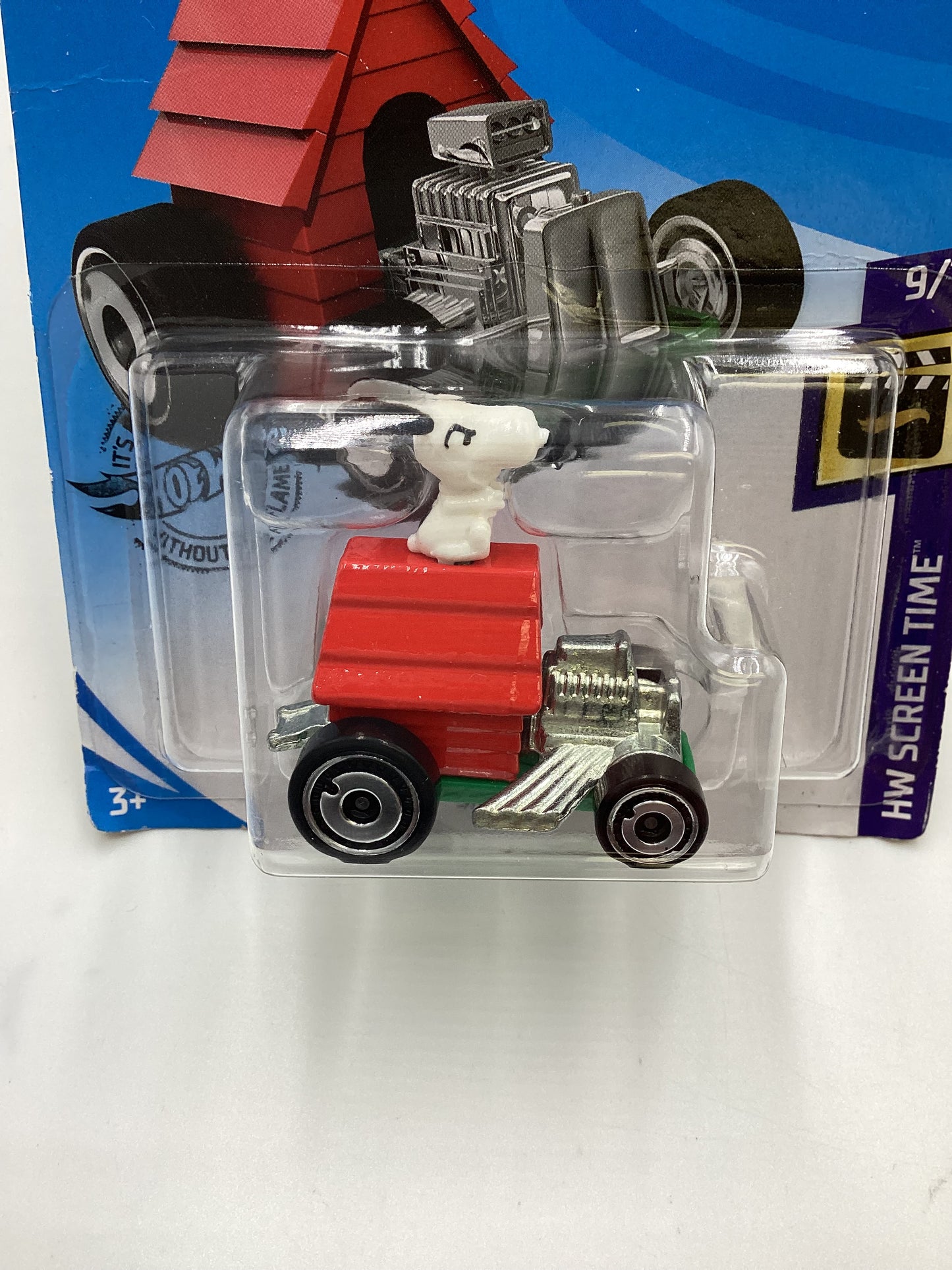 2020 Hot Wheels #14 Snoopy Red 122D