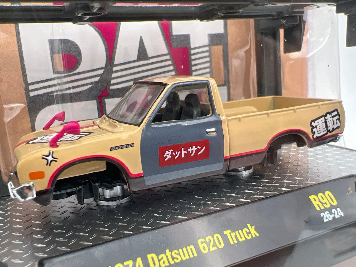 M2 Machines Model Kits R90 1974 Datsun 620 Truck