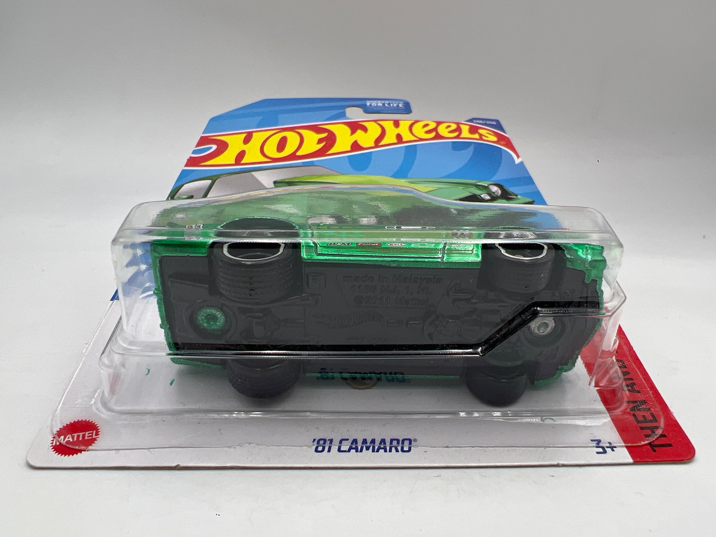 2022 Hot Wheels Super Treasure Hunt #248 81 Camaro Green W/ Protector