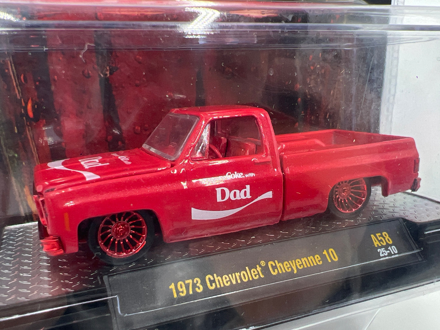 M2 Machines Coca Cola CHASE 1973 Chevrolet Cheyenne 10 Dad A58