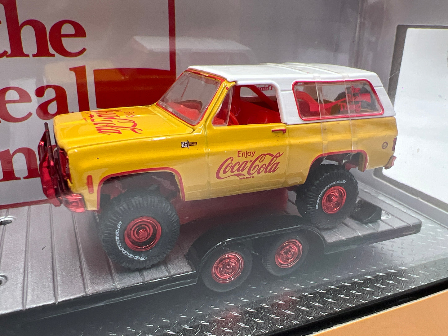 M2 Machines Auto Haulers CHASE Coca Cola 1972 Chevrolet Cheyenne Super 30 & 1973 Chevrolet K5 Blazer TW28