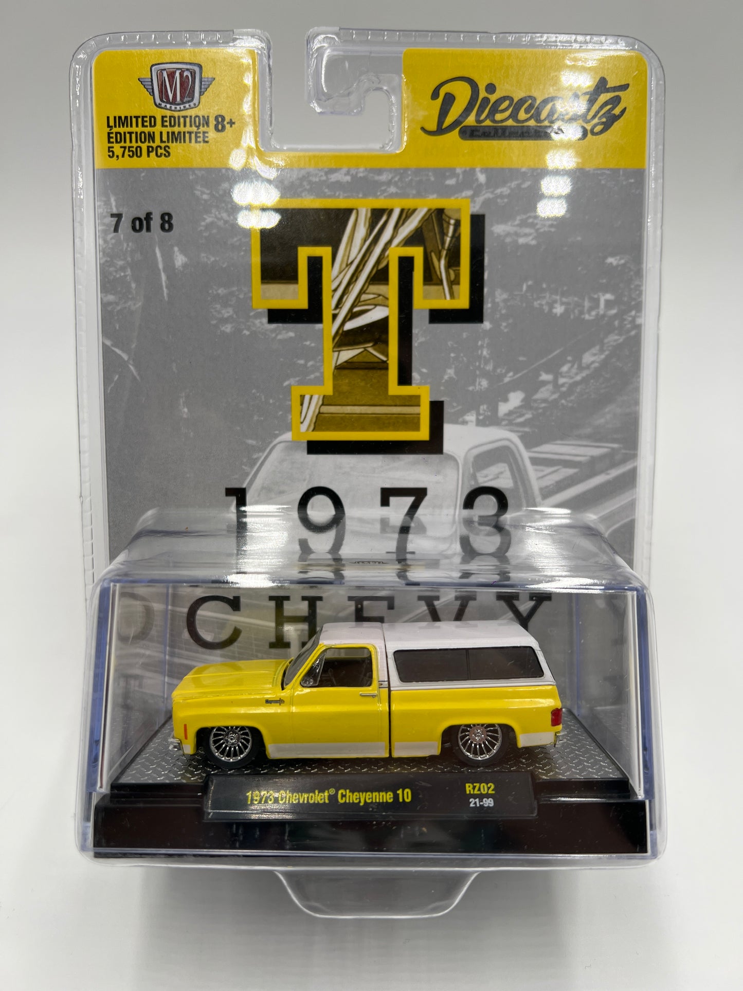 M2 Machines Diecastz 1973 Chevy Trucks Full Set Of 8 RZ02