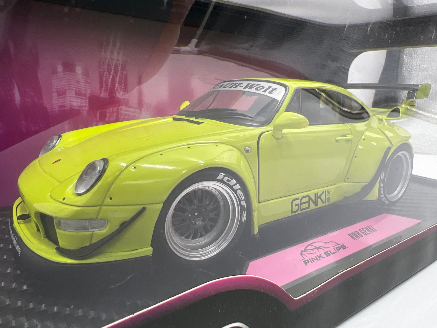 Jada 1:18 Pink Slips Porsche RWB Genki Lime Green
