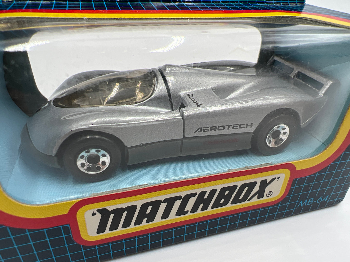 Matchbox Unpunched #64 Oldsmobile Aerotech Silver