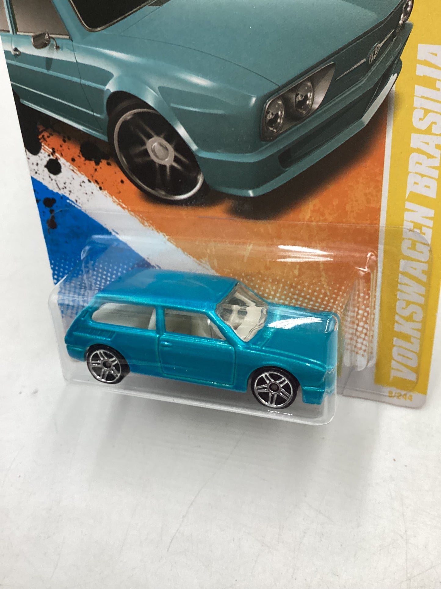 2011 Hot Wheels #8 Blue Volkswagen Brasilia