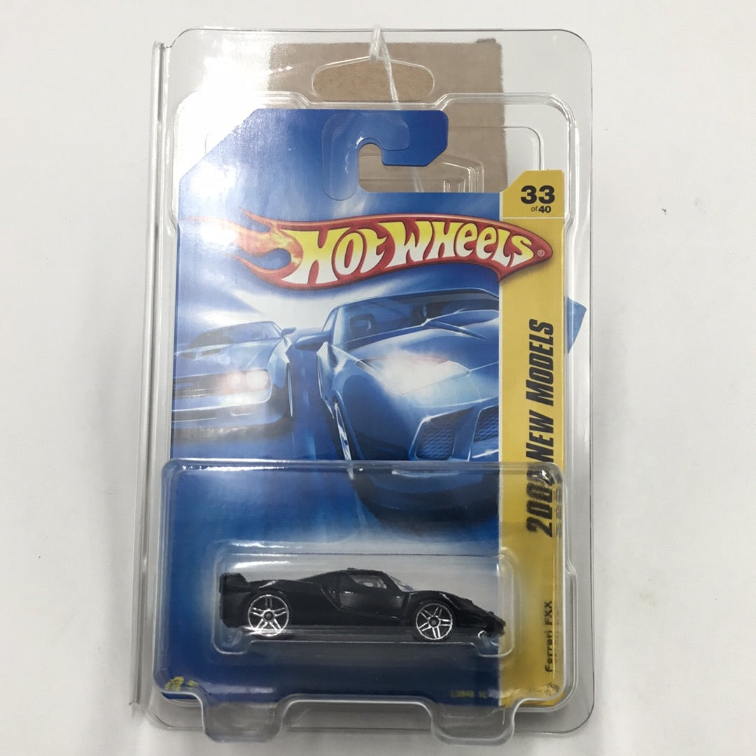 2008 Hot wheels #33 Ferrari FXX with protector