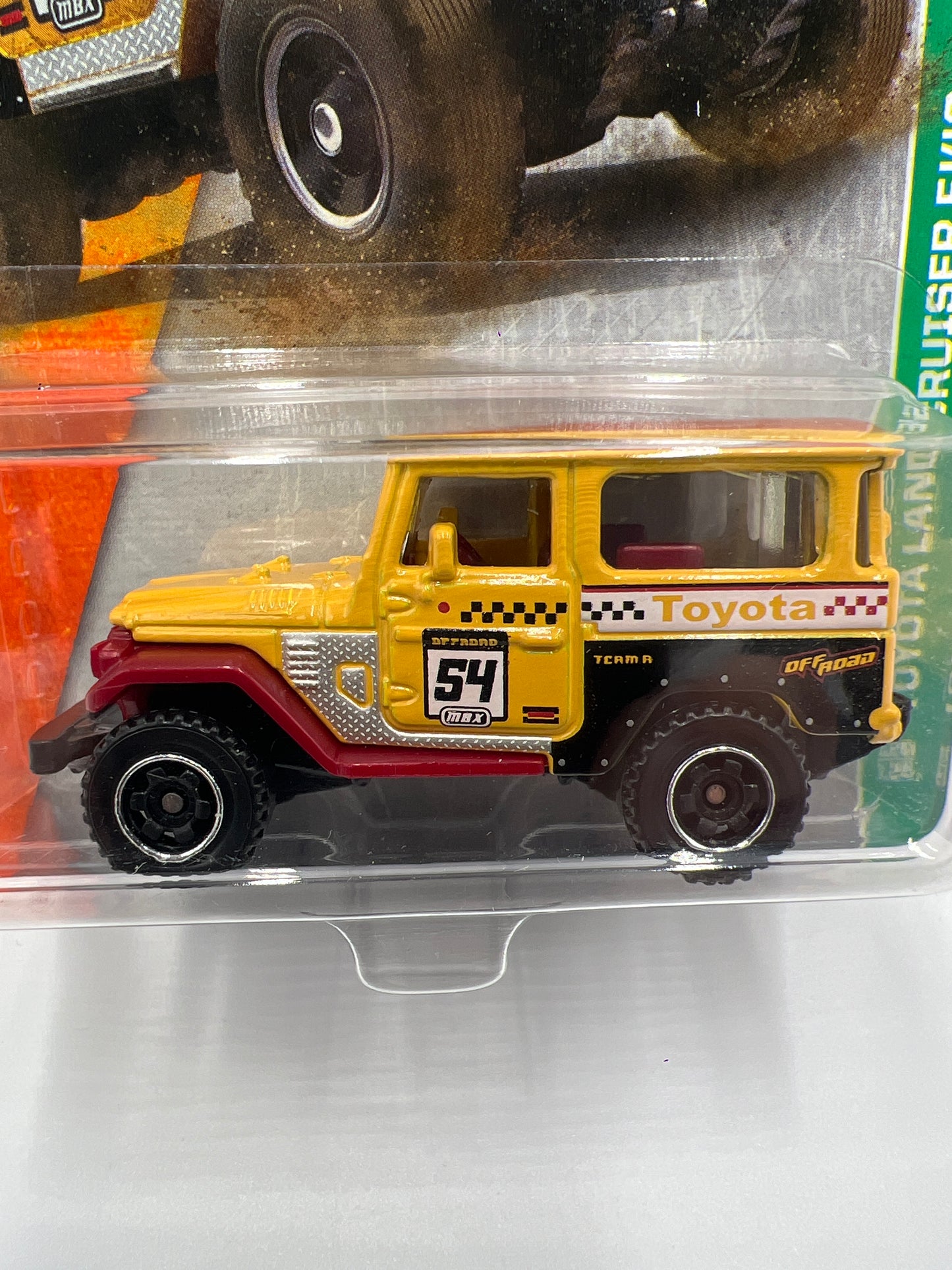 Matchbox MBX Explorers #120 Toyota Land Cruiser FJ40 Yellow 206E