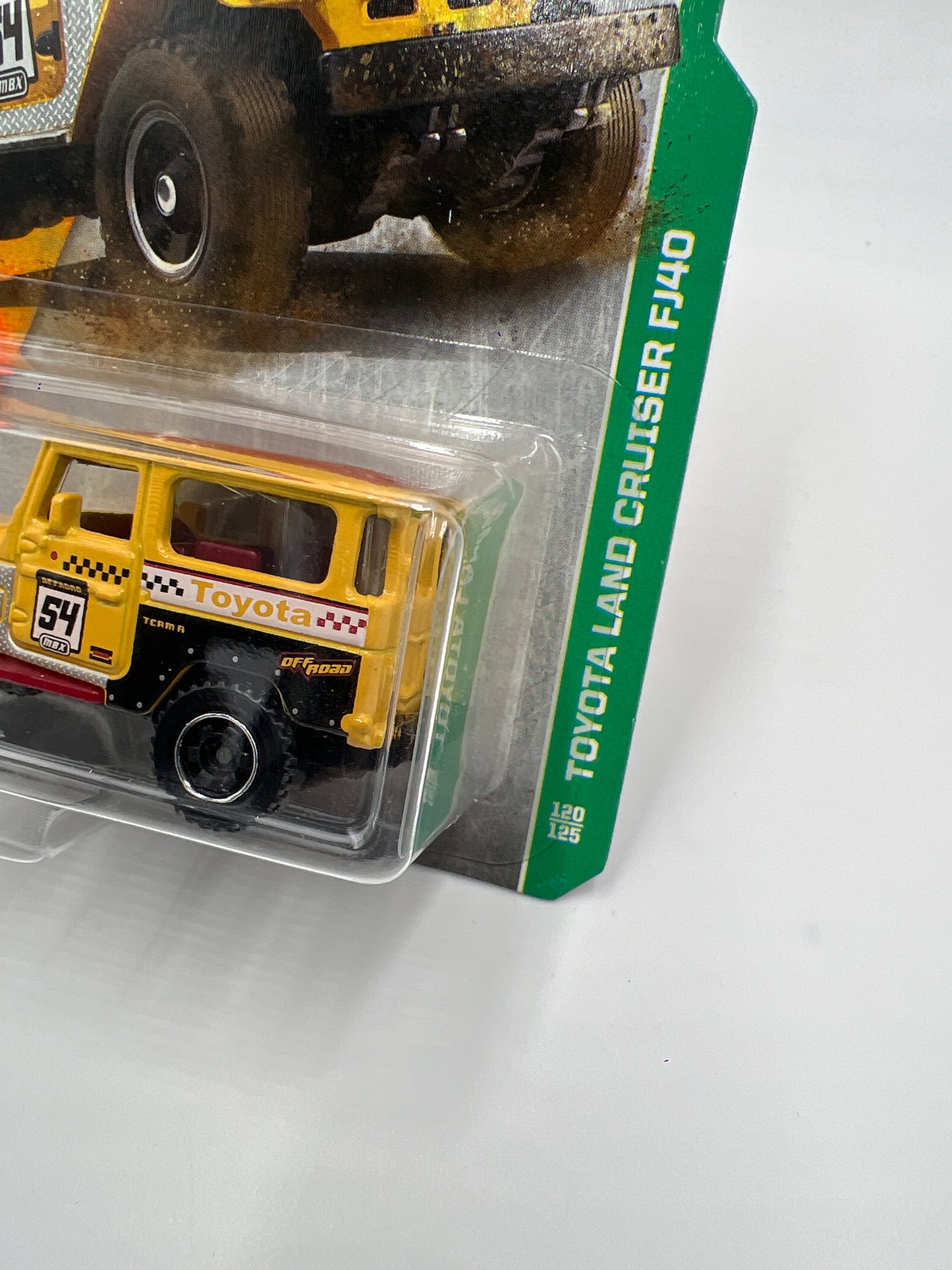 Matchbox MBX Explorers #120 Toyota Land Cruiser FJ40 Yellow 206E