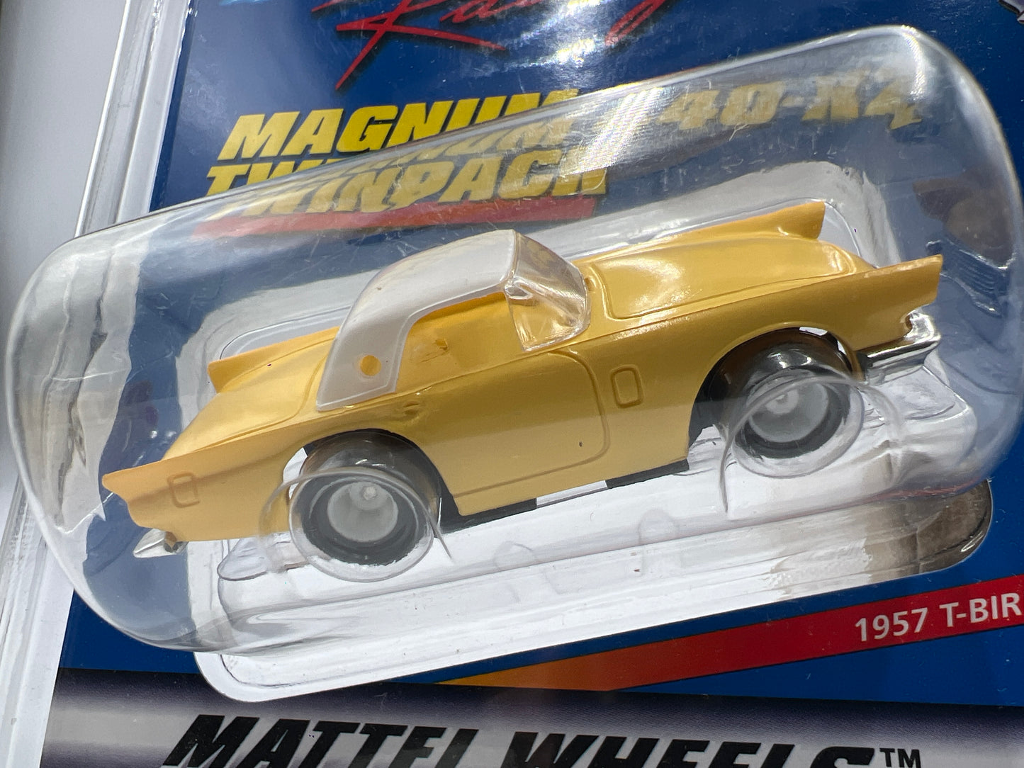 Hot Wheels Electric Racing Magnum 440-X2 Twinpack Slot Car Set 1957 T-Bird & 1957 Chevy