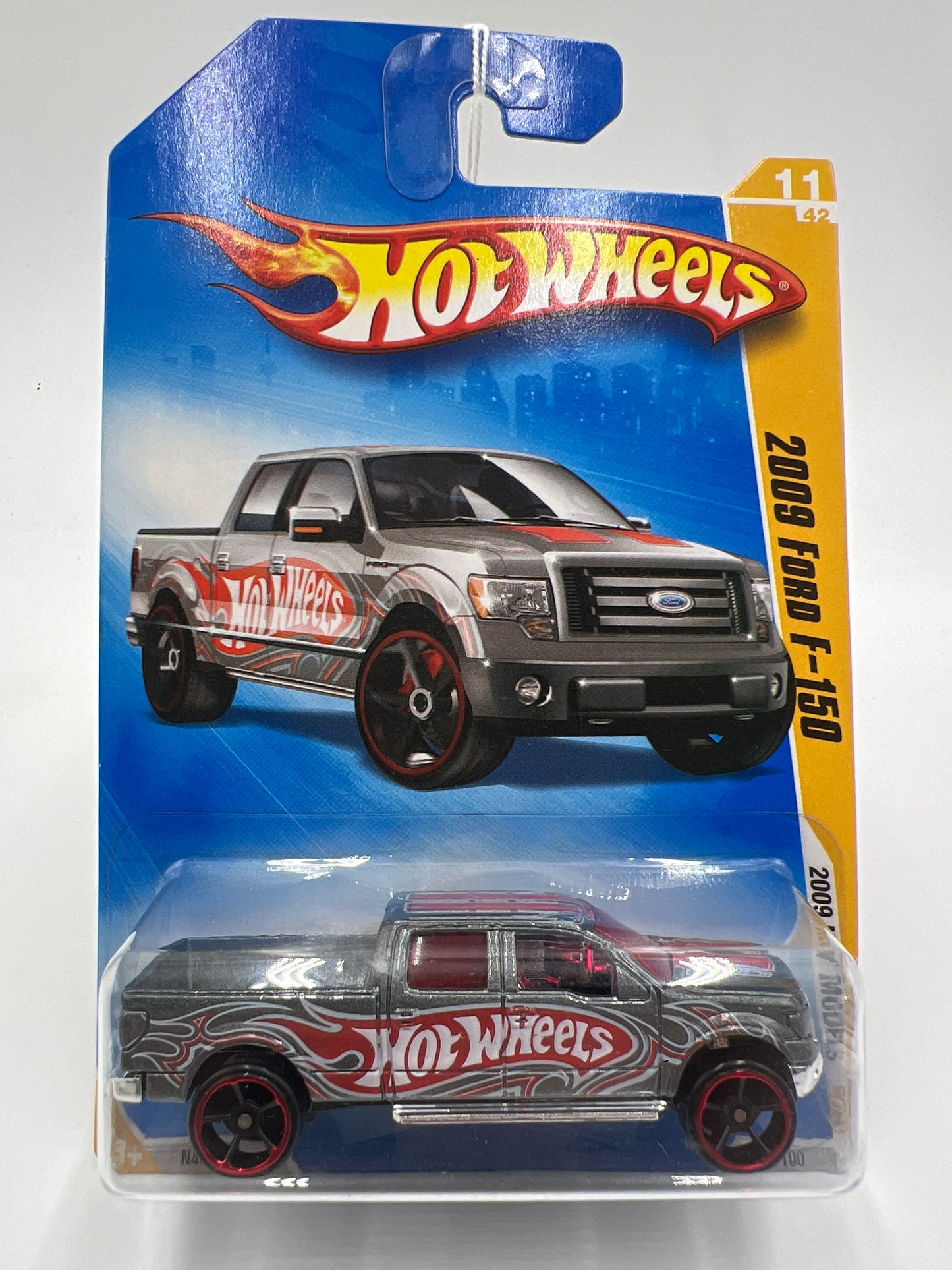 2009 Hot Wheels New Models #11 2009 Ford F-150 Silver 27A