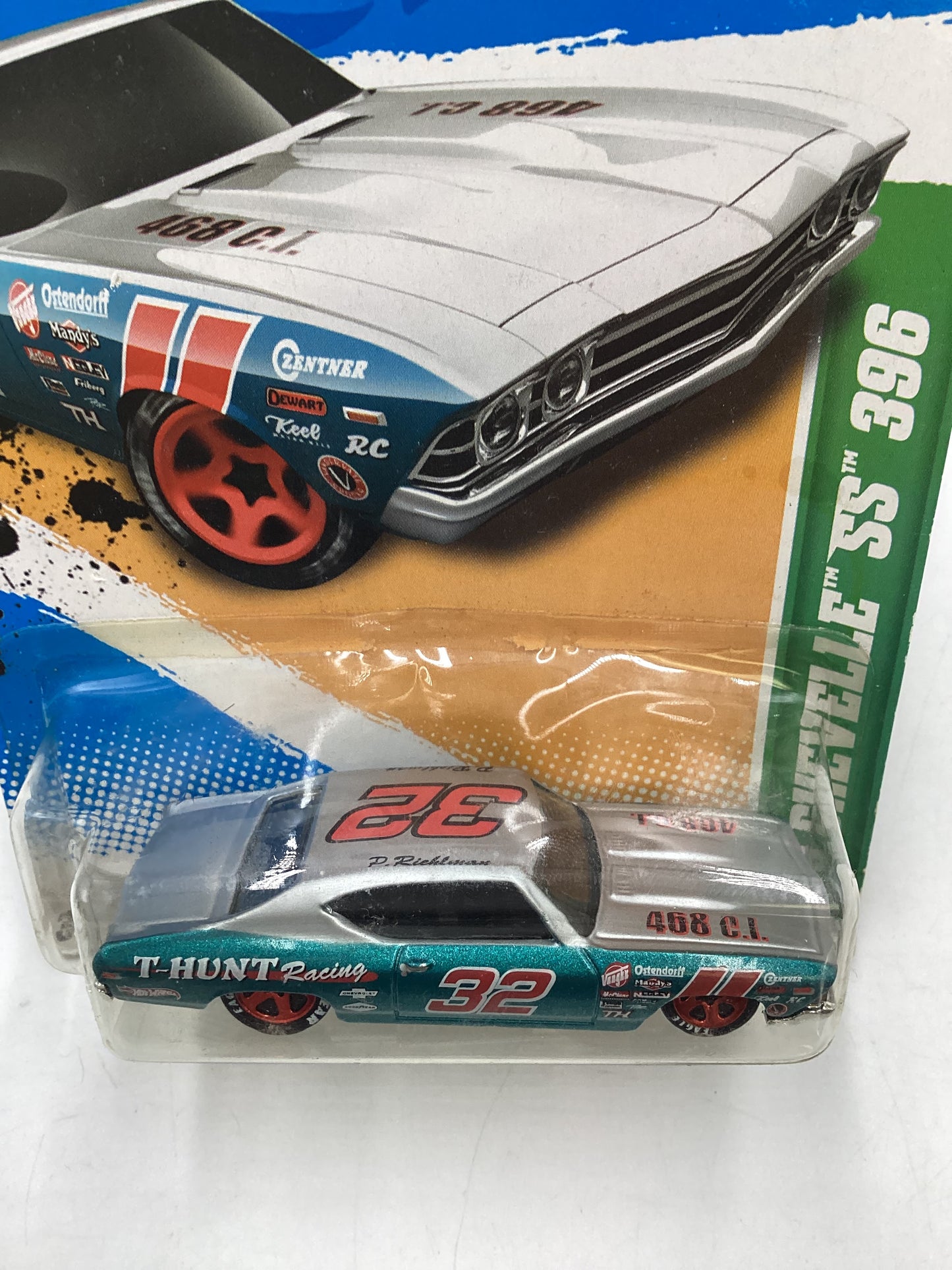 2012 Hot Wheels Treasure Hunt #53 70 Chevelle SS 396 (Bad Card)