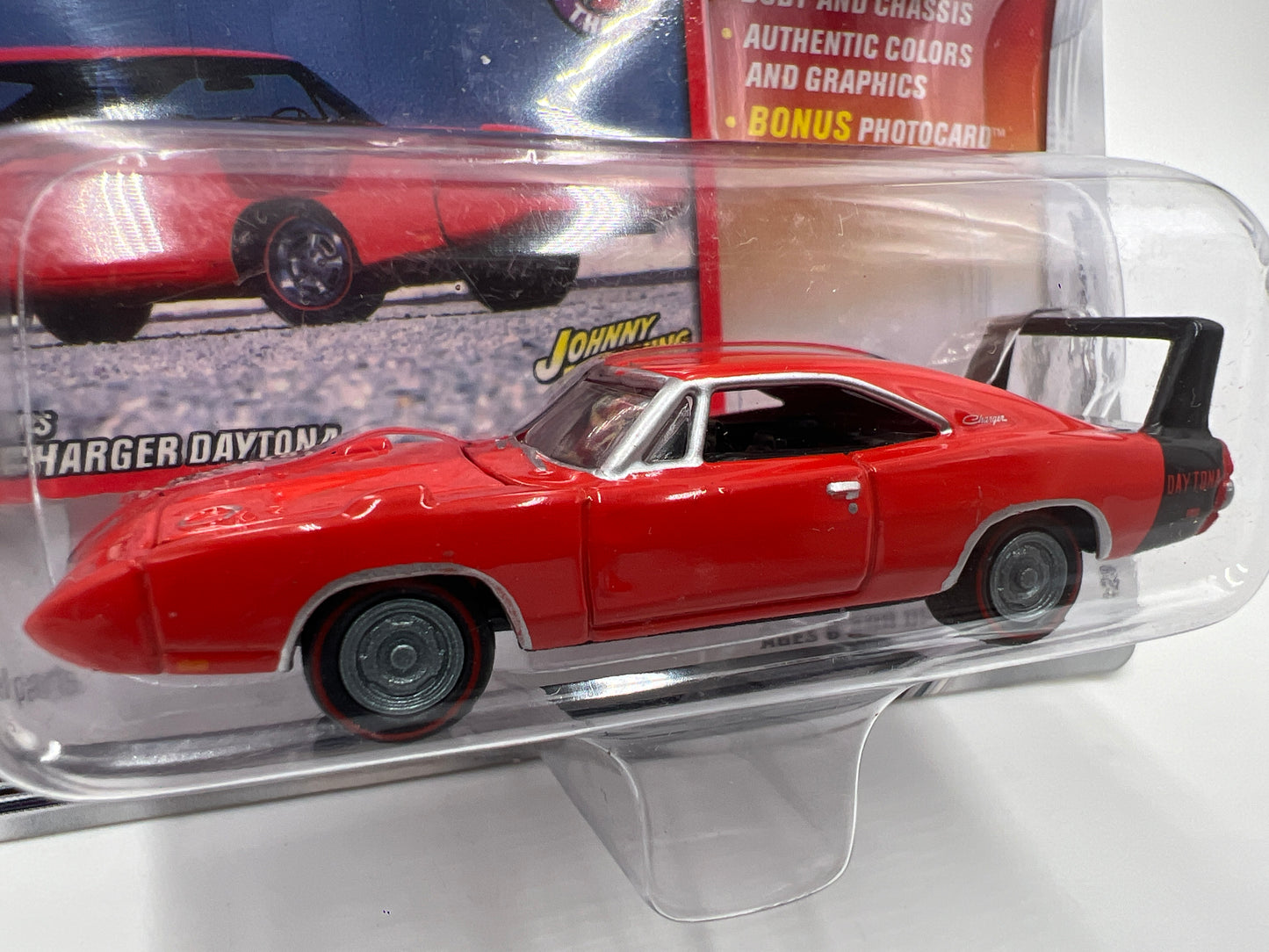 Johnny Lightning Mopar Or No Car #23 1969 Dodge Charger Daytona Red 229A