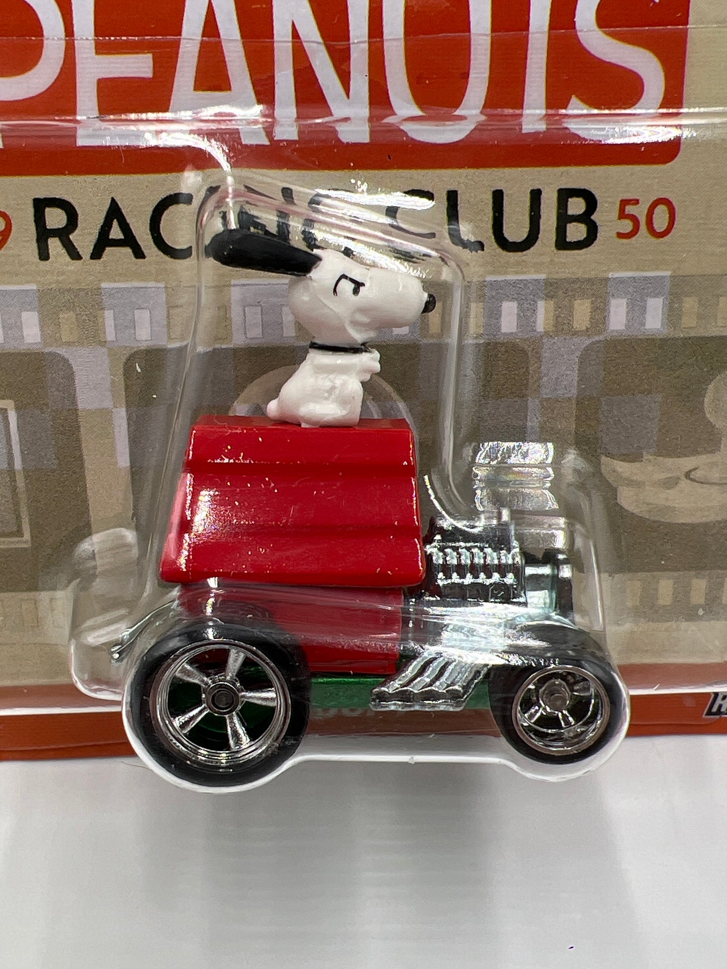 Hot Wheels Premium Pop Culture Peanuts Snoopy racing club 271H