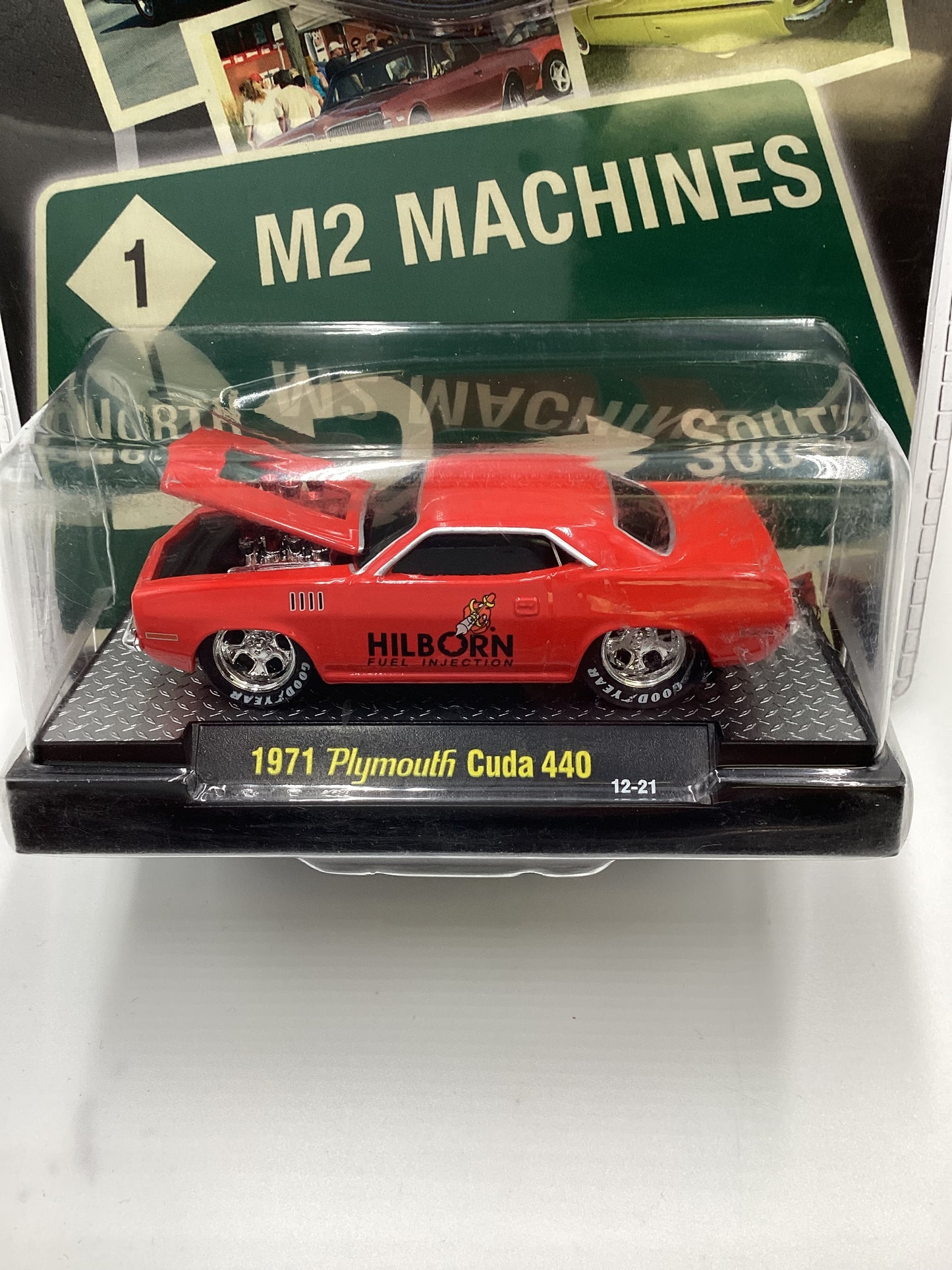 M2 Machines Detroit Cruisers 1971 Plymouth Cuda 440 Red 12-21 203D