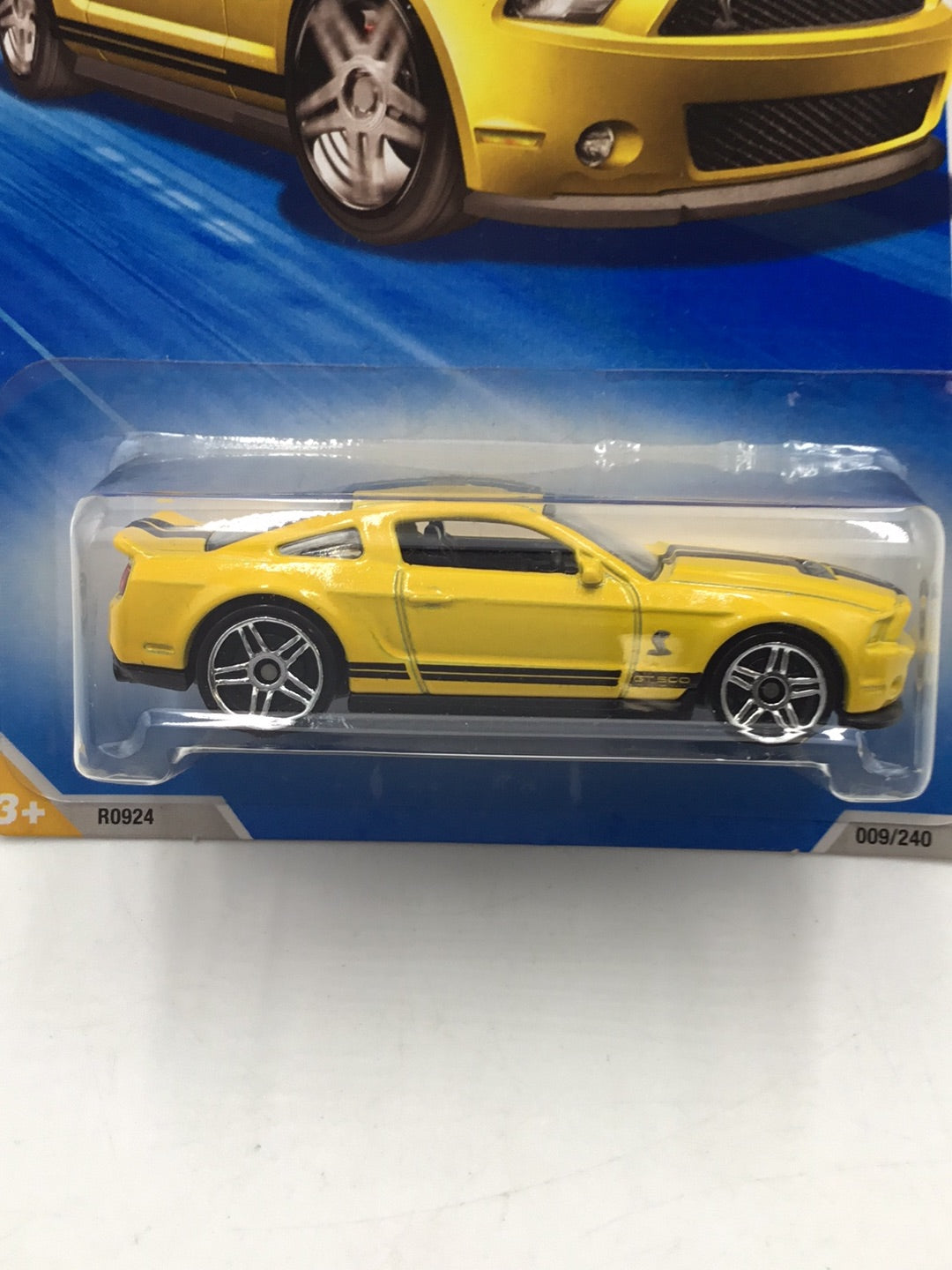 2010 Hot Wheels #9 2010 Ford Shelby Gt500 Yellow LL7