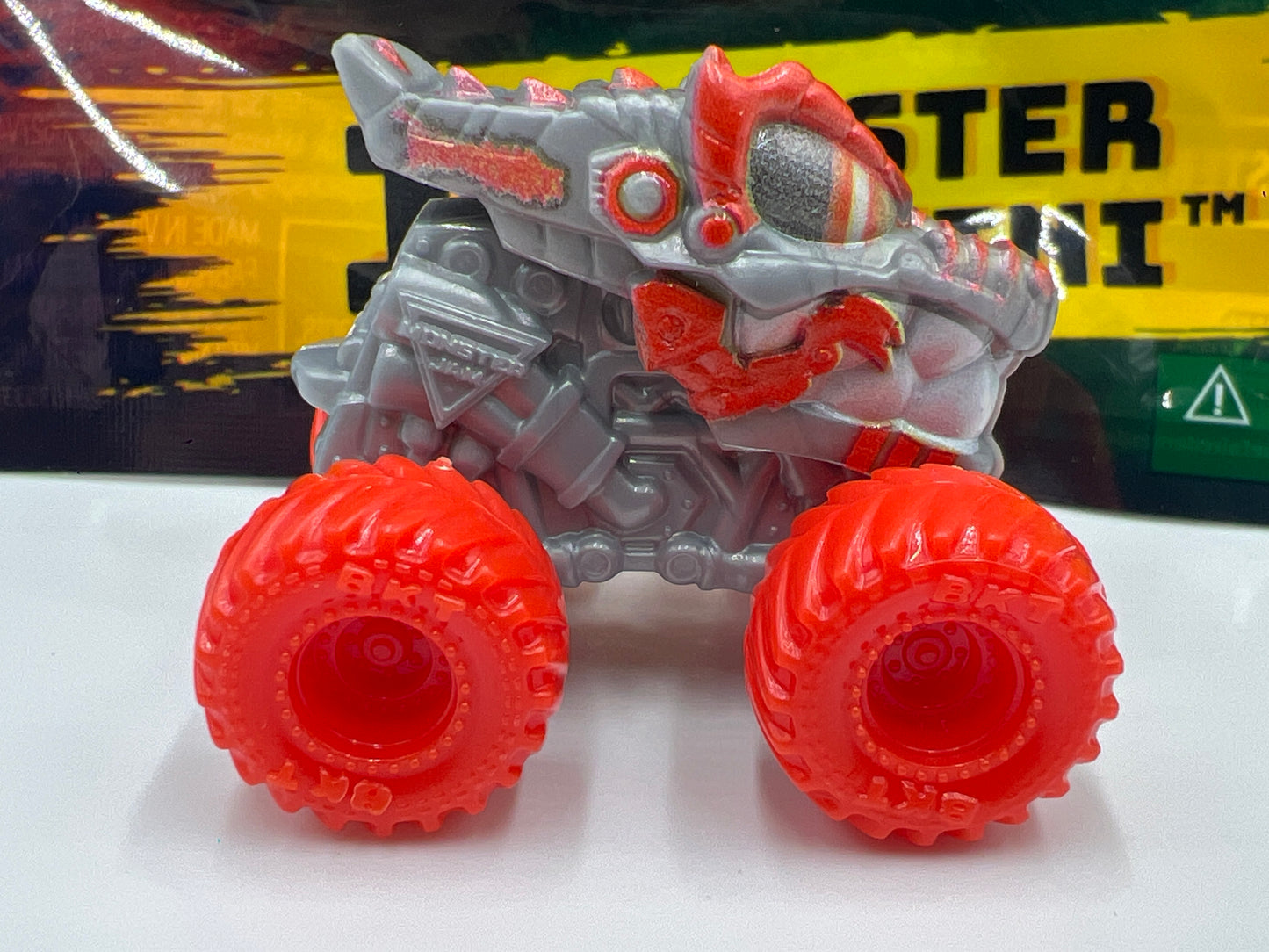 2026 Monster Jam Mini Series 20 #538 Thunderroarus