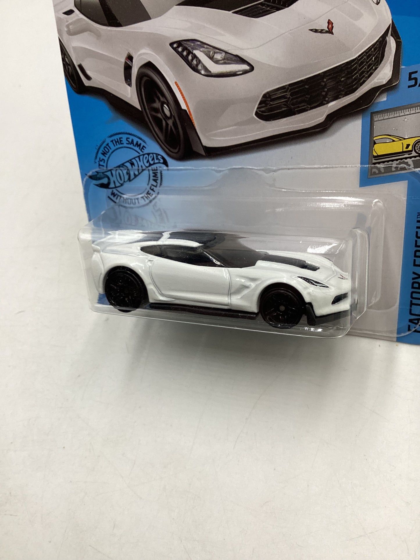 2020 Hot Wheels #200 Corvette C7 Z06 White 8i