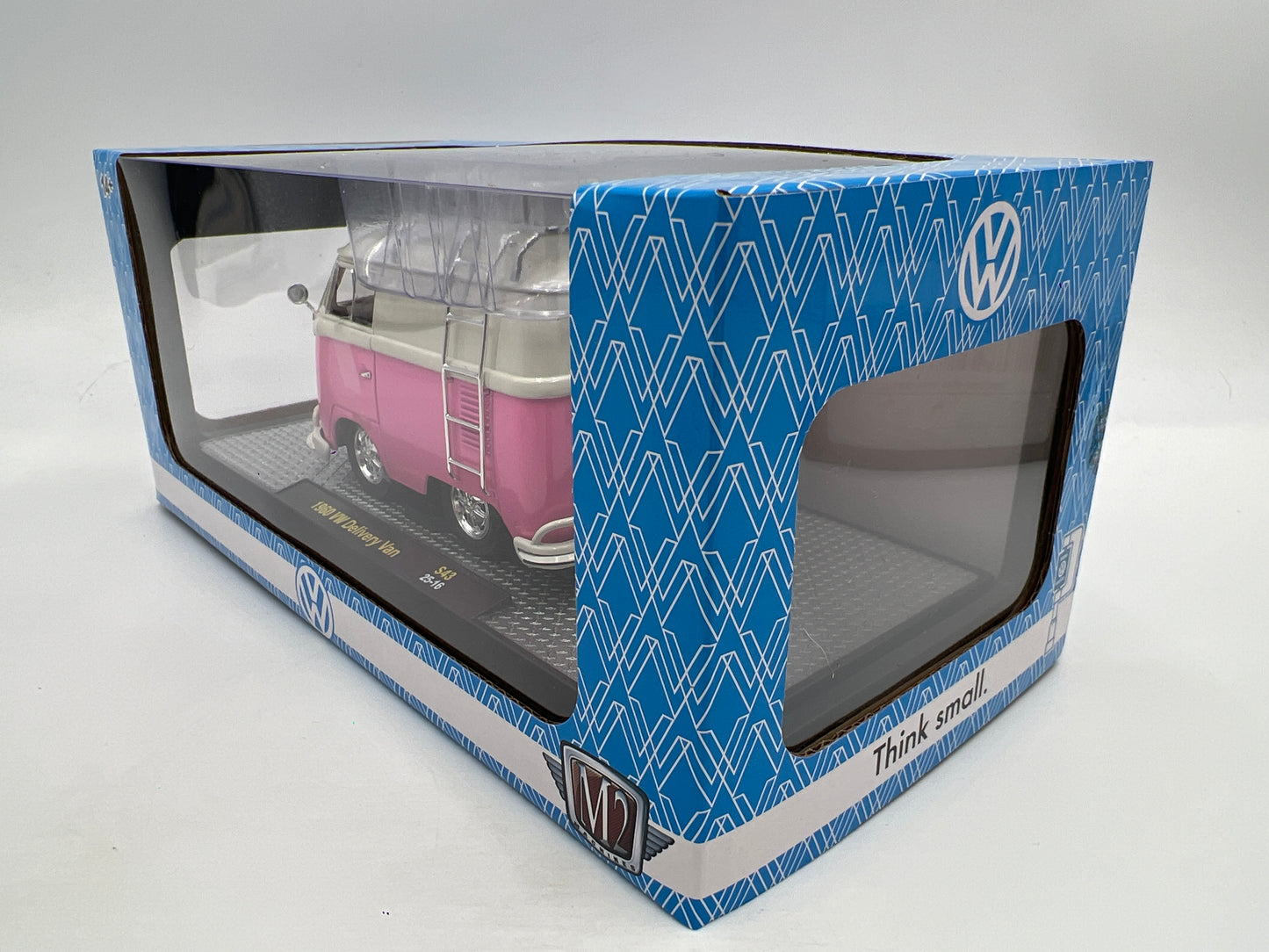 M2 Machines 1/24 1960 VW Delivery Van Pink/White S43