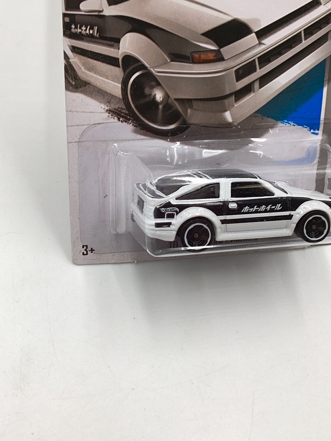 2013 hot wheels #23 Toyota AE 86 Corolla with protector