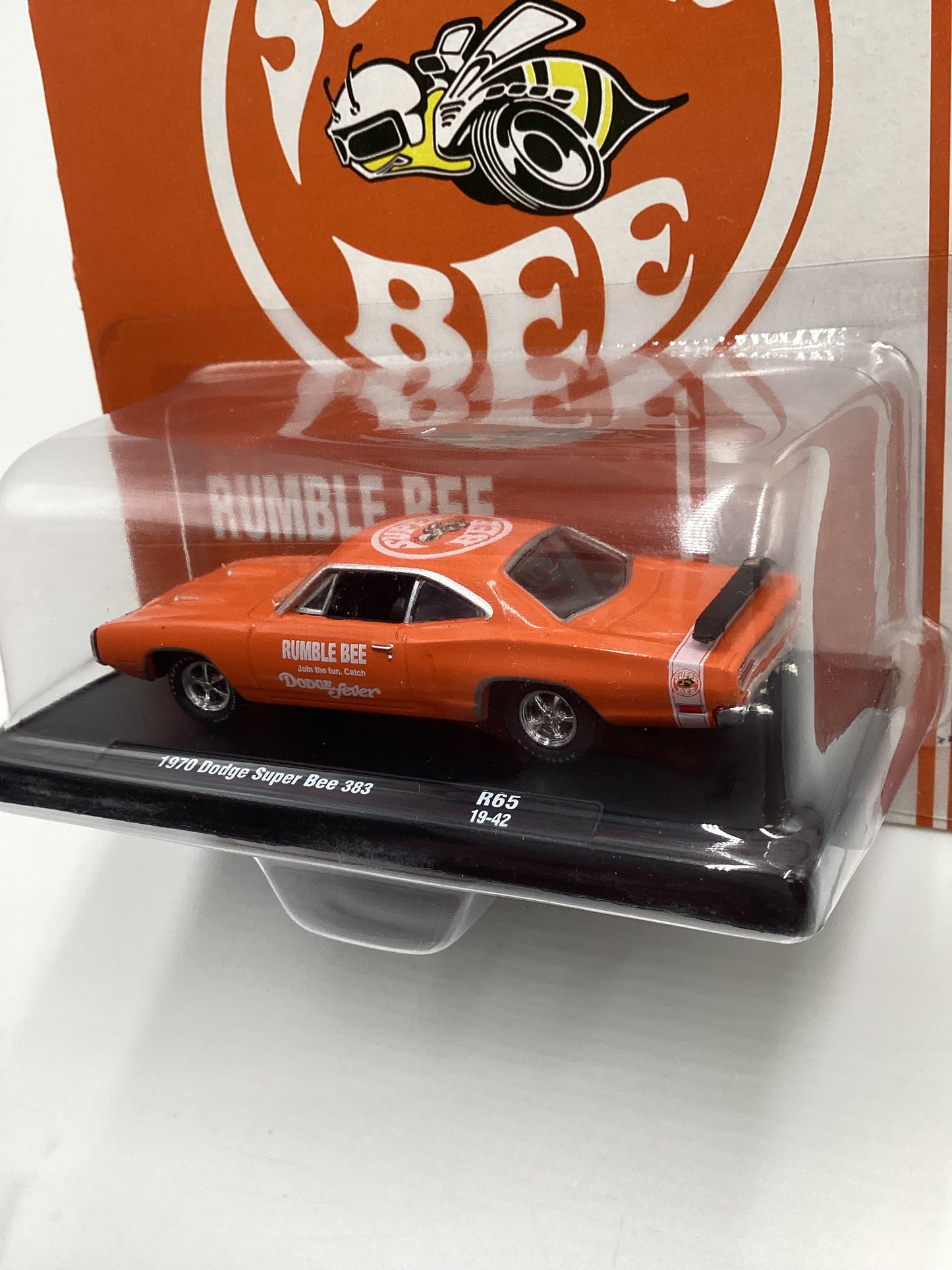 M2 Machines Auto Drivers Superbee 1970 Dodge Super Bee 383 R66 Orange 195E