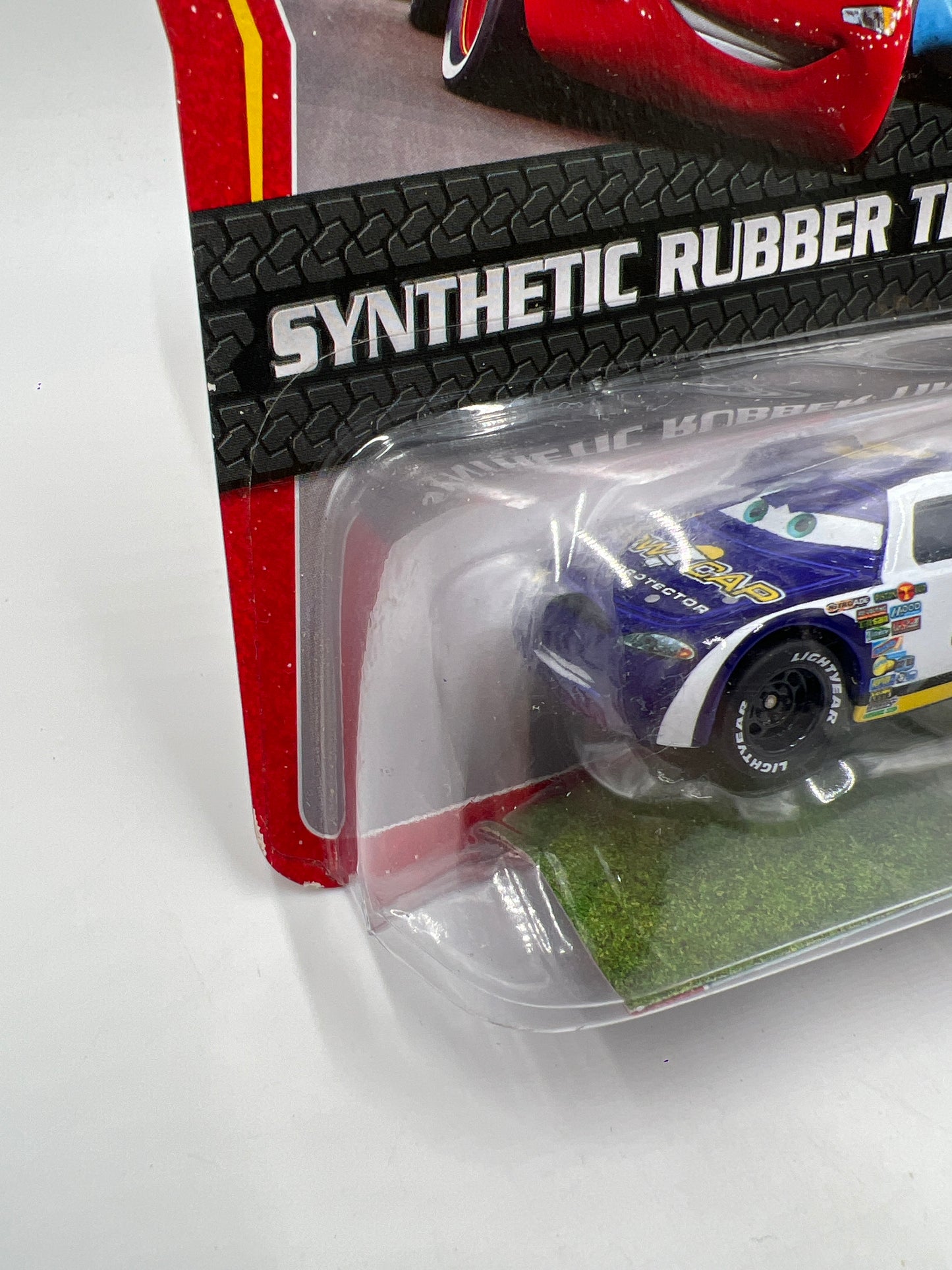 Disney Pixar The World Of Cars Rubber Tires Tow Cap No 4 137A