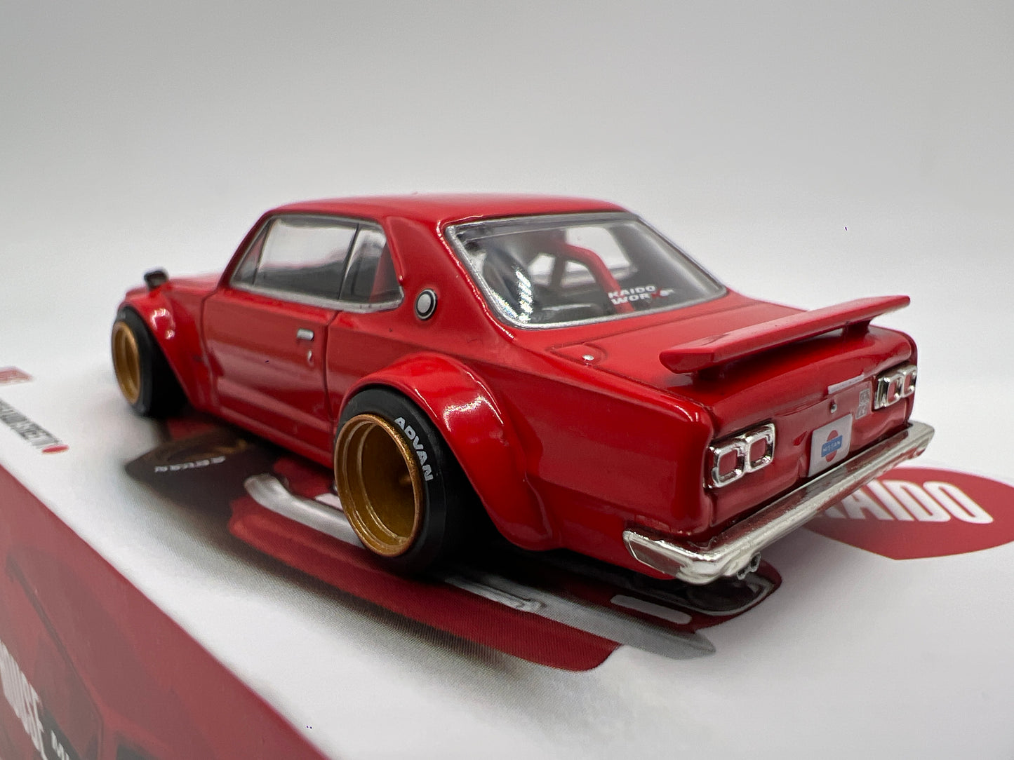 Mini GT Kaido House #175 Nissan Skyline 2000GT-R Kaido Street V1 Red