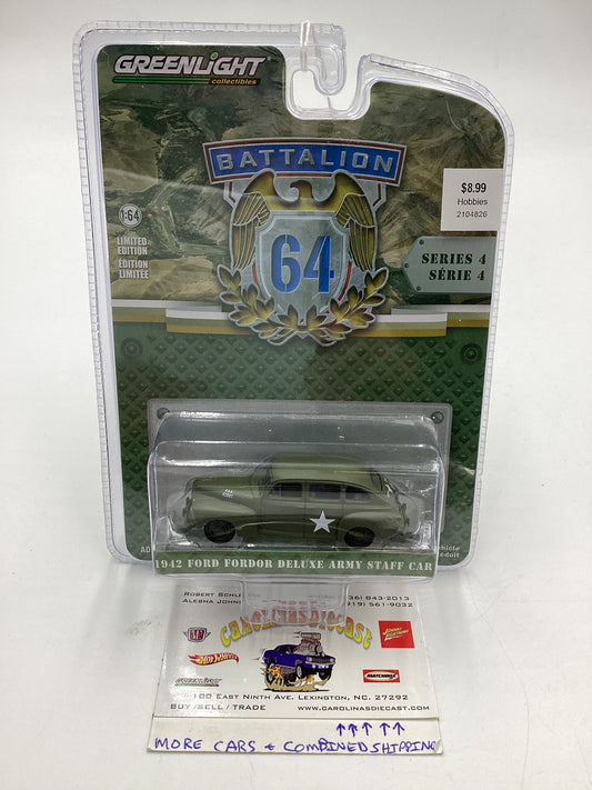 Greenlight GL Battalion 64 Series 4 Ford Fordor Army Staff Car Green 176F