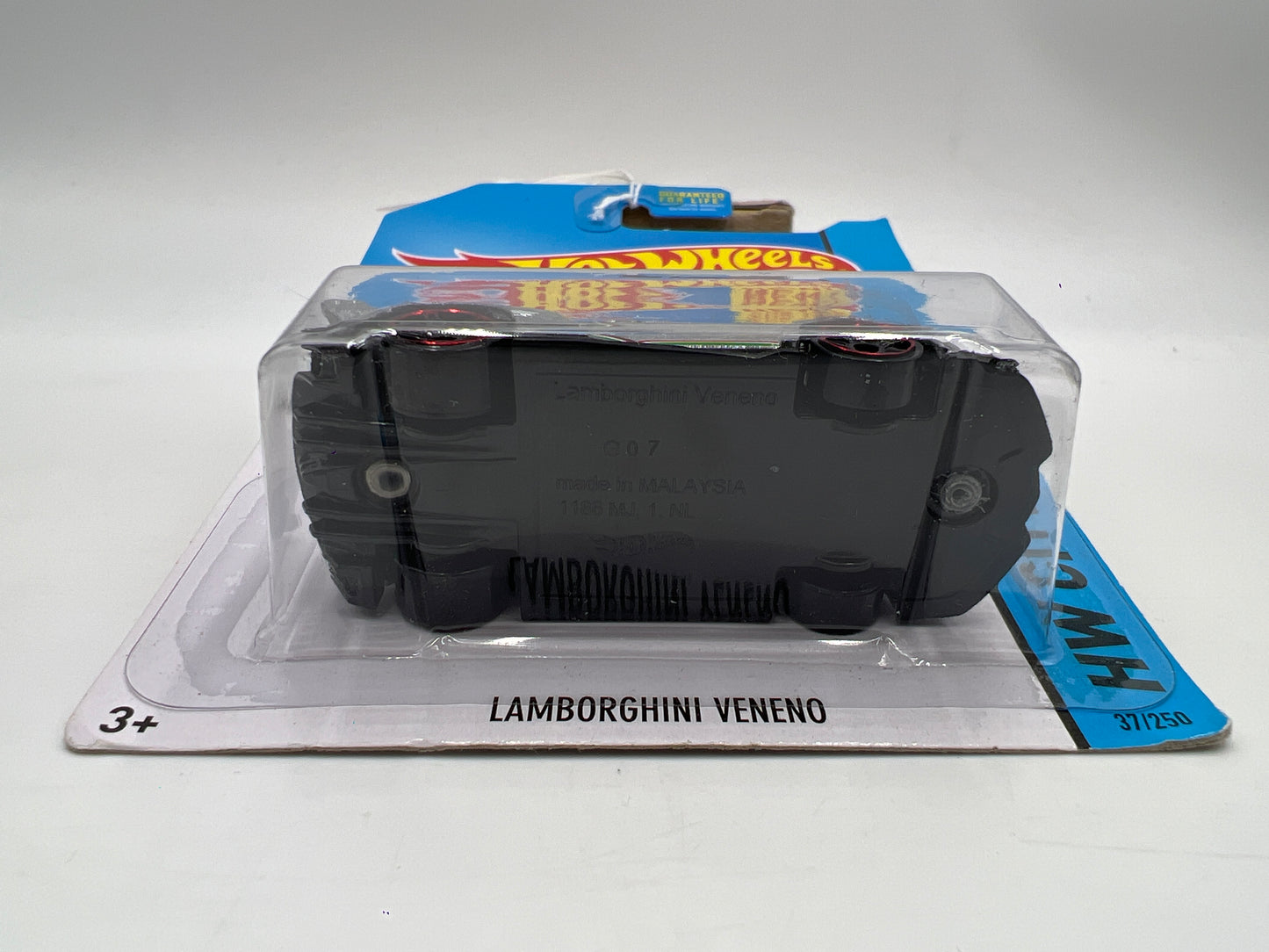 2014 Hot Wheels City #37 Lamborghini Veneno Silver 101B