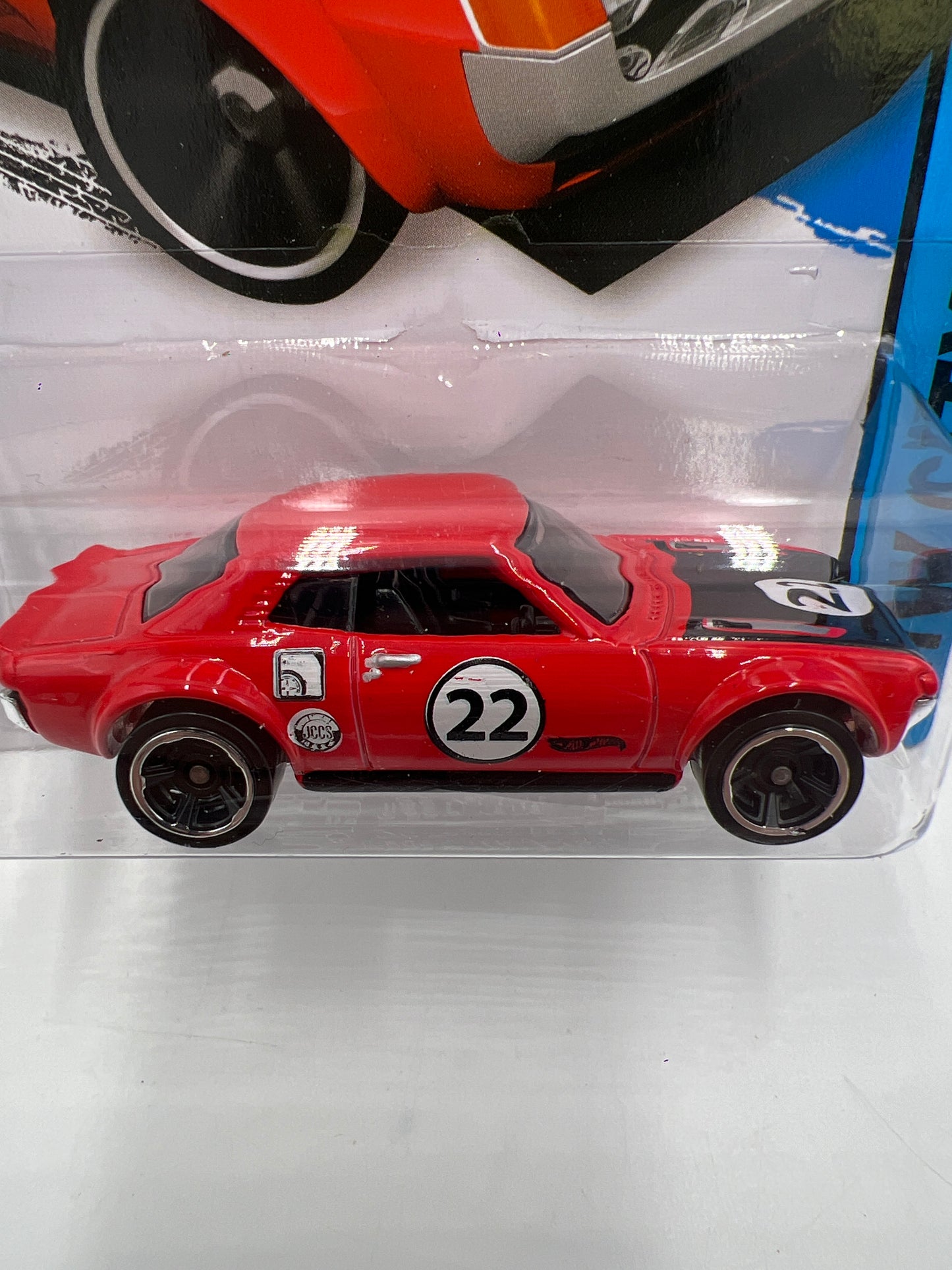 2014 Hot Wheels City #24 70 Toyota Celica Red 94C