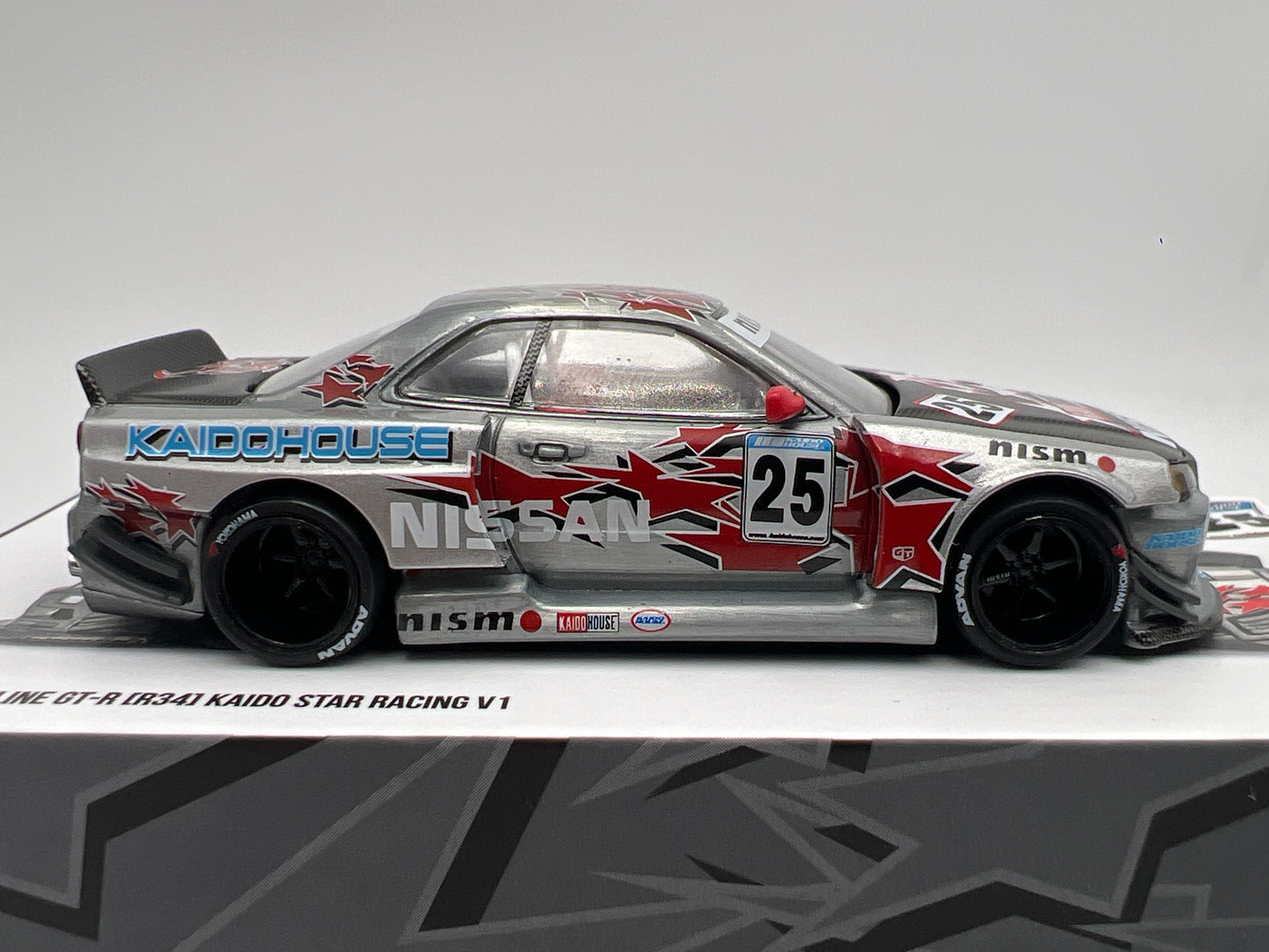 Mini GT Kaido House #197 CHASE Nissan Skyline GT-R R34 Kaido Star Racing V1