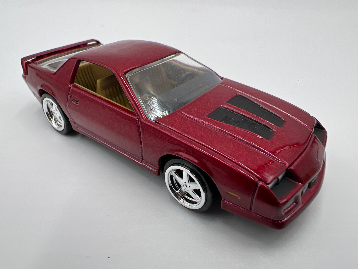 Auto World 1/64 Target Exclusive 1989 Chevy Camaro IROC-Z Red Loose