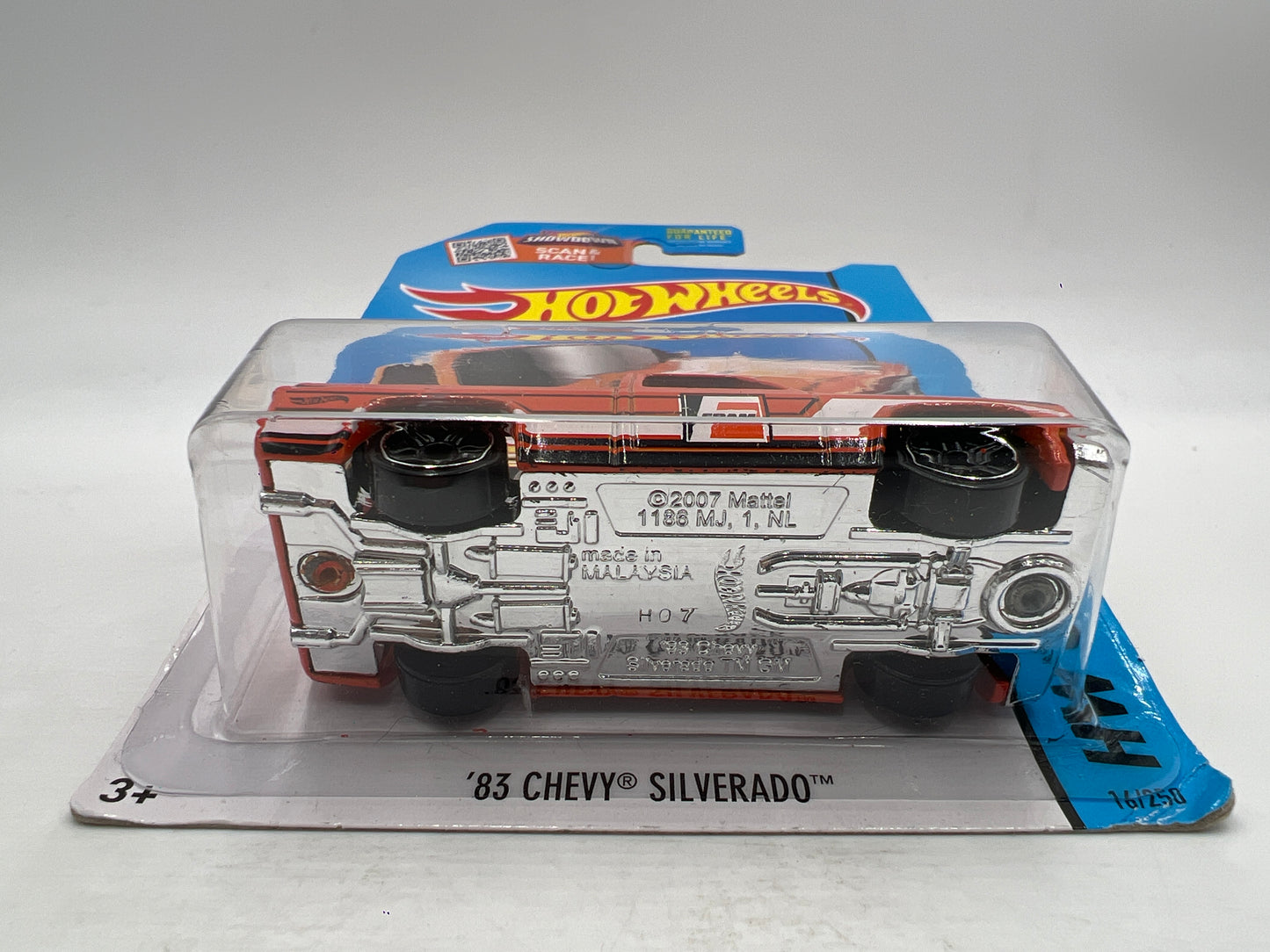 2015 Hot Wheels City #16 83 Chevy Silverado Fram Orange W/Protector 1